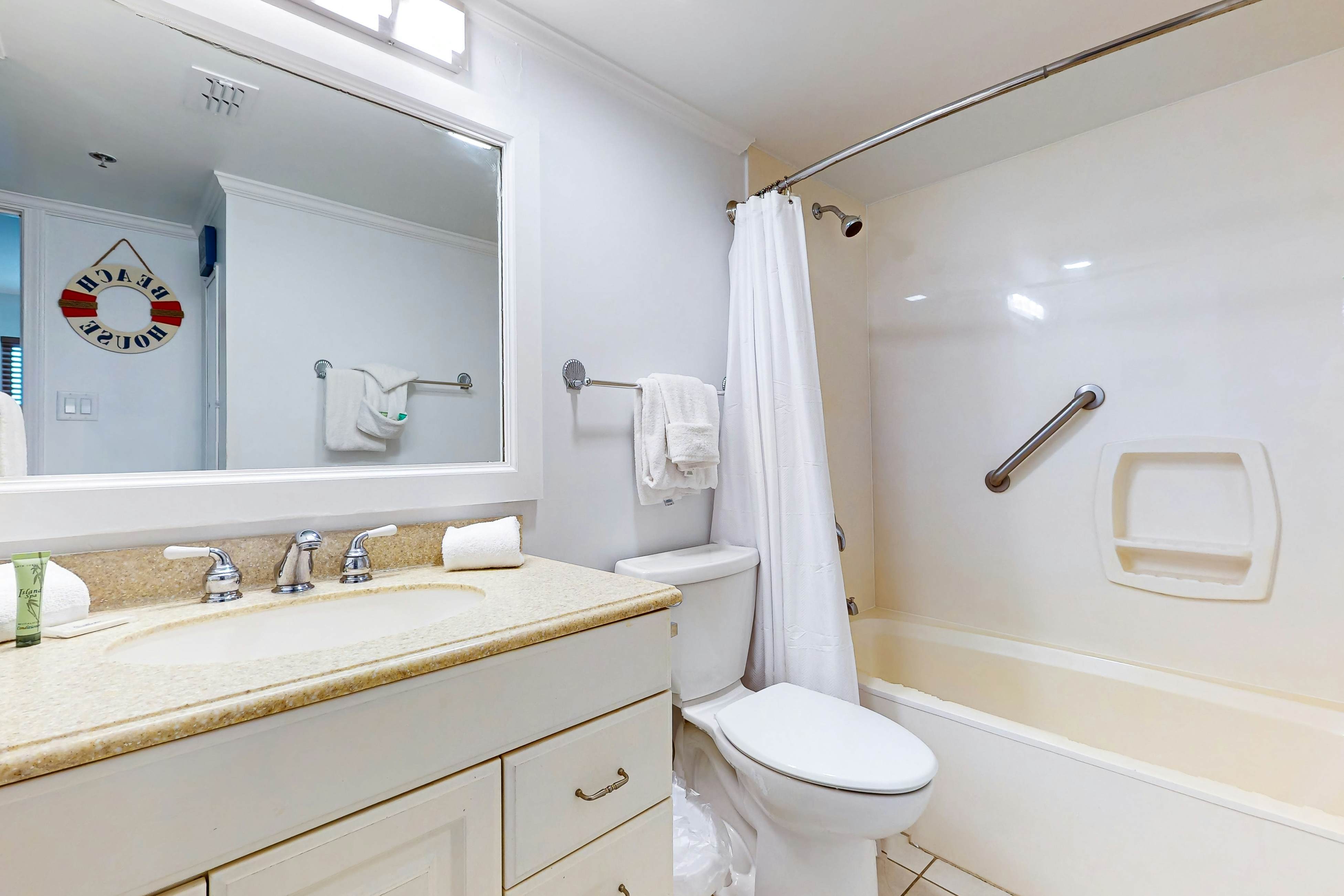 Commodore's Retreat 304