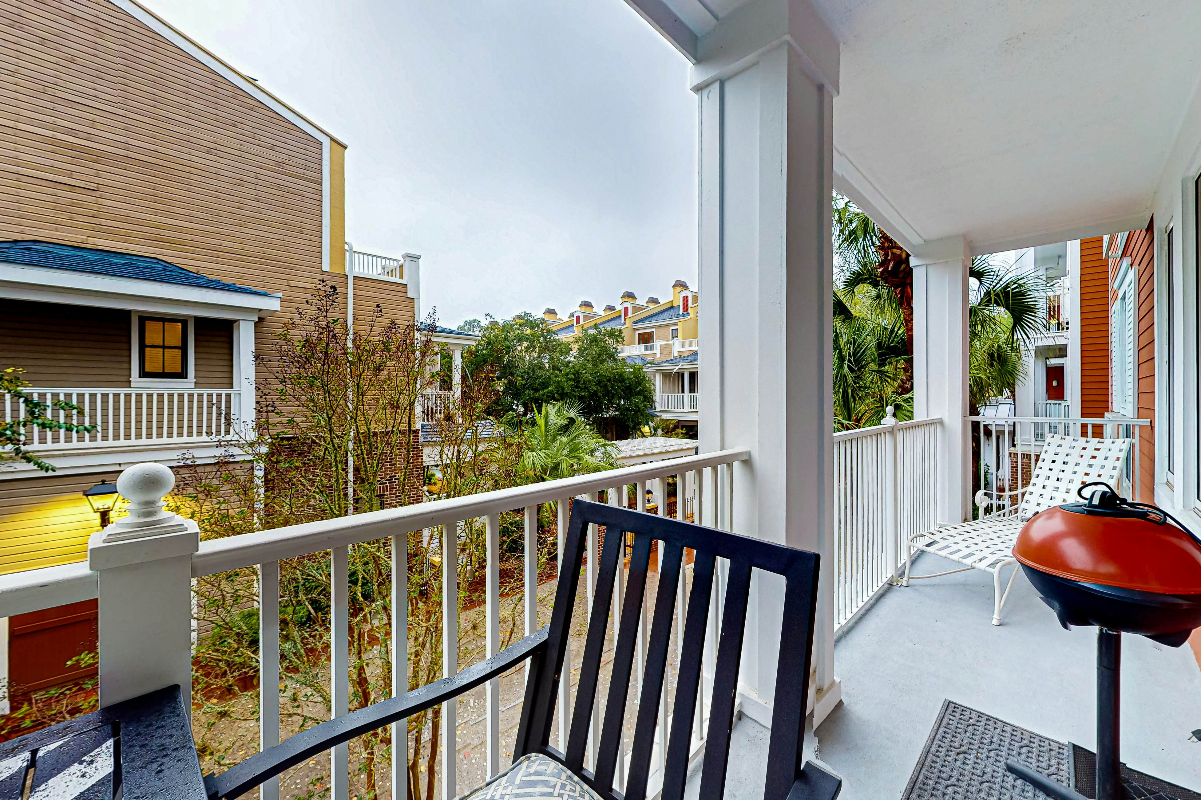 Baytowne Wharf - Market Street Inn #248 - Beauty by the Bay