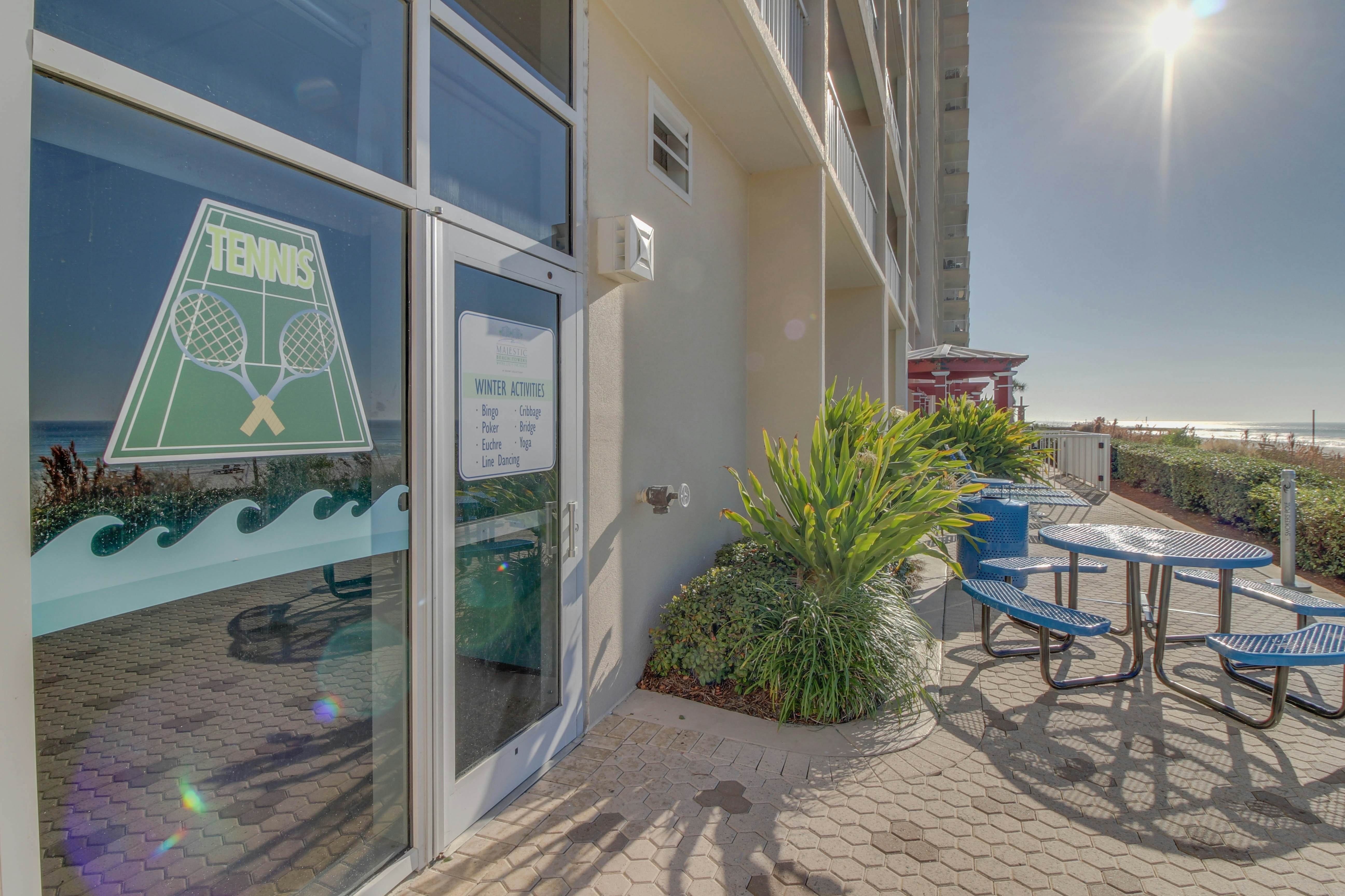 Majestic Beach Resort Tower 2- 1003