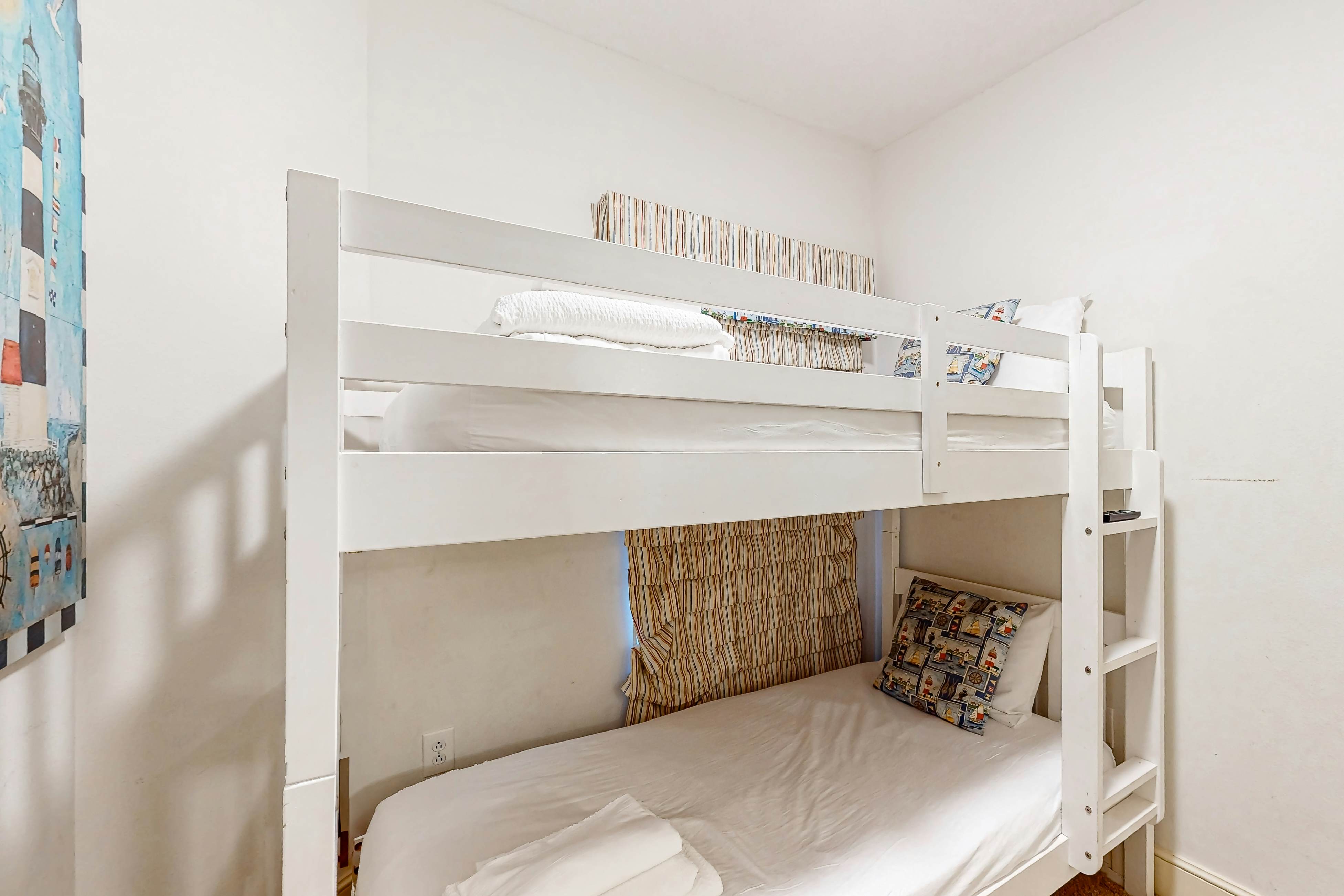 Majestic Beach Resort Tower 2- 1003