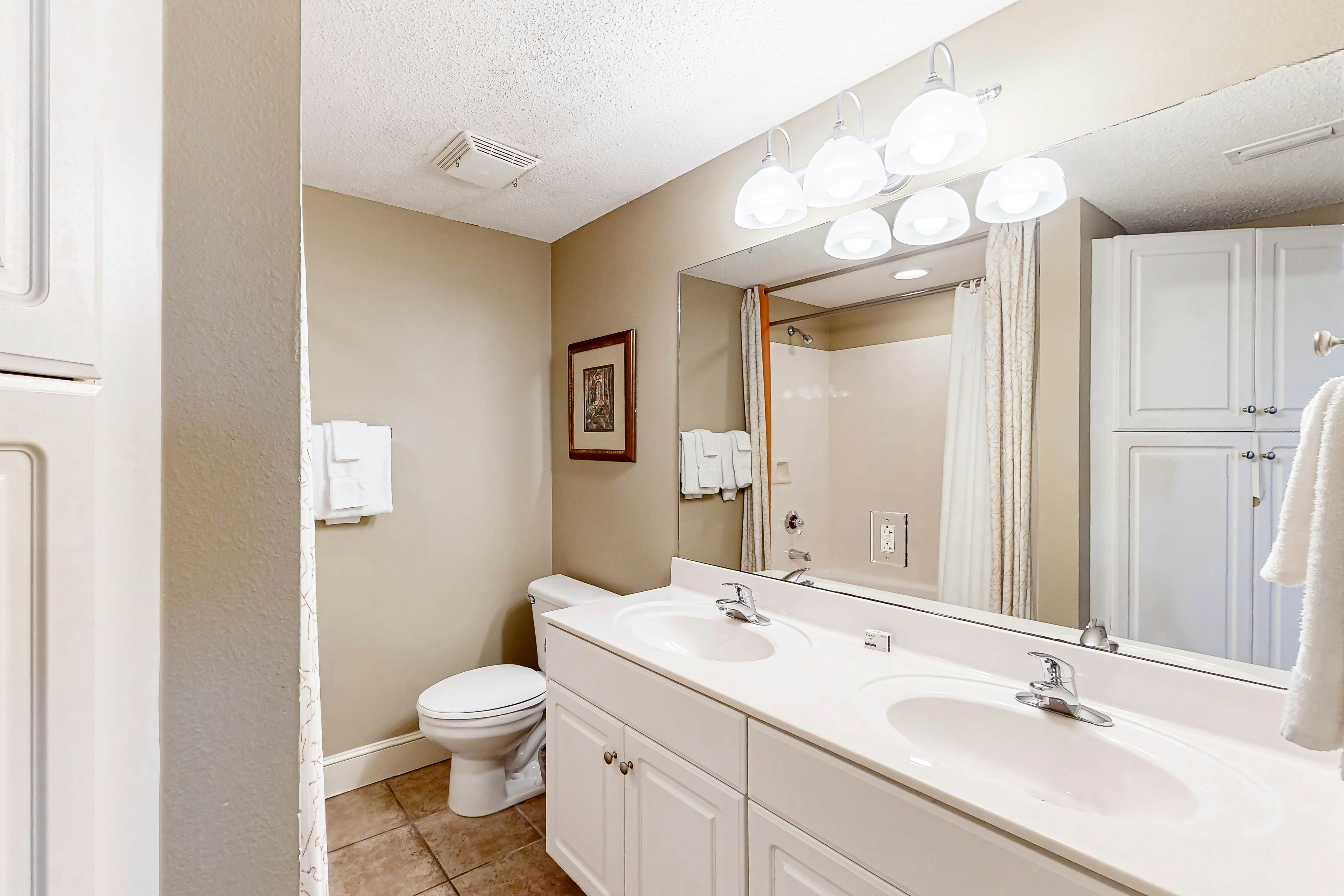 Majestic Beach Resort Tower 2- 1003