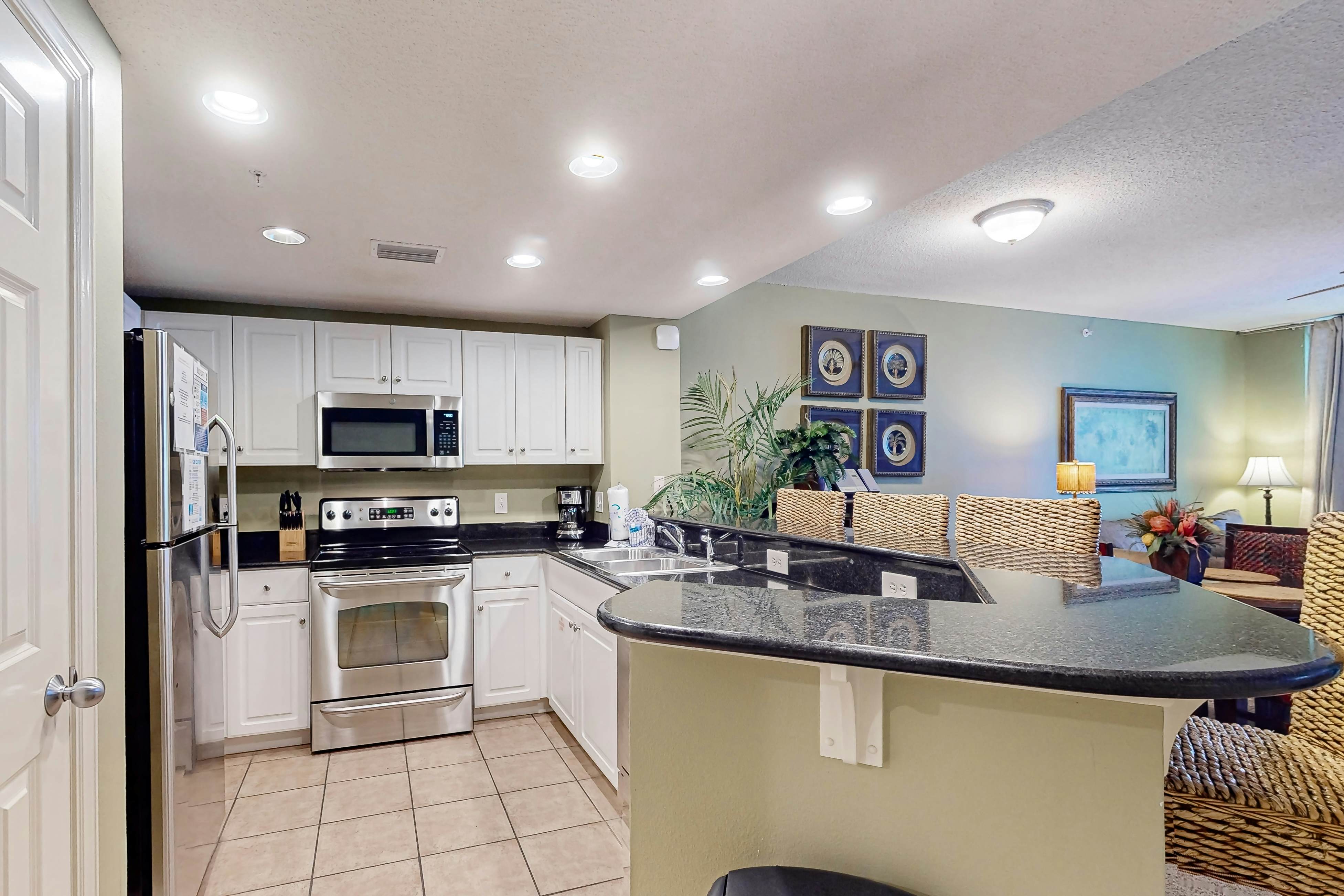 Majestic Beach Resort Tower 2- 1003