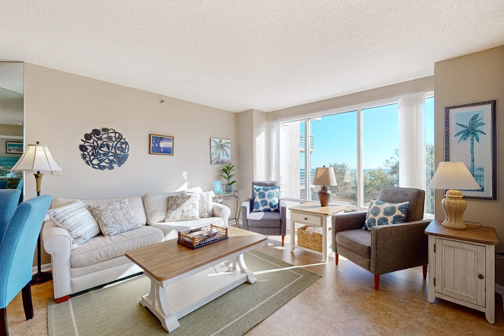Ocean view condo with 2 balconies, new pool complex, hot tub & sauna — Hilton Head, SC — vacation rental