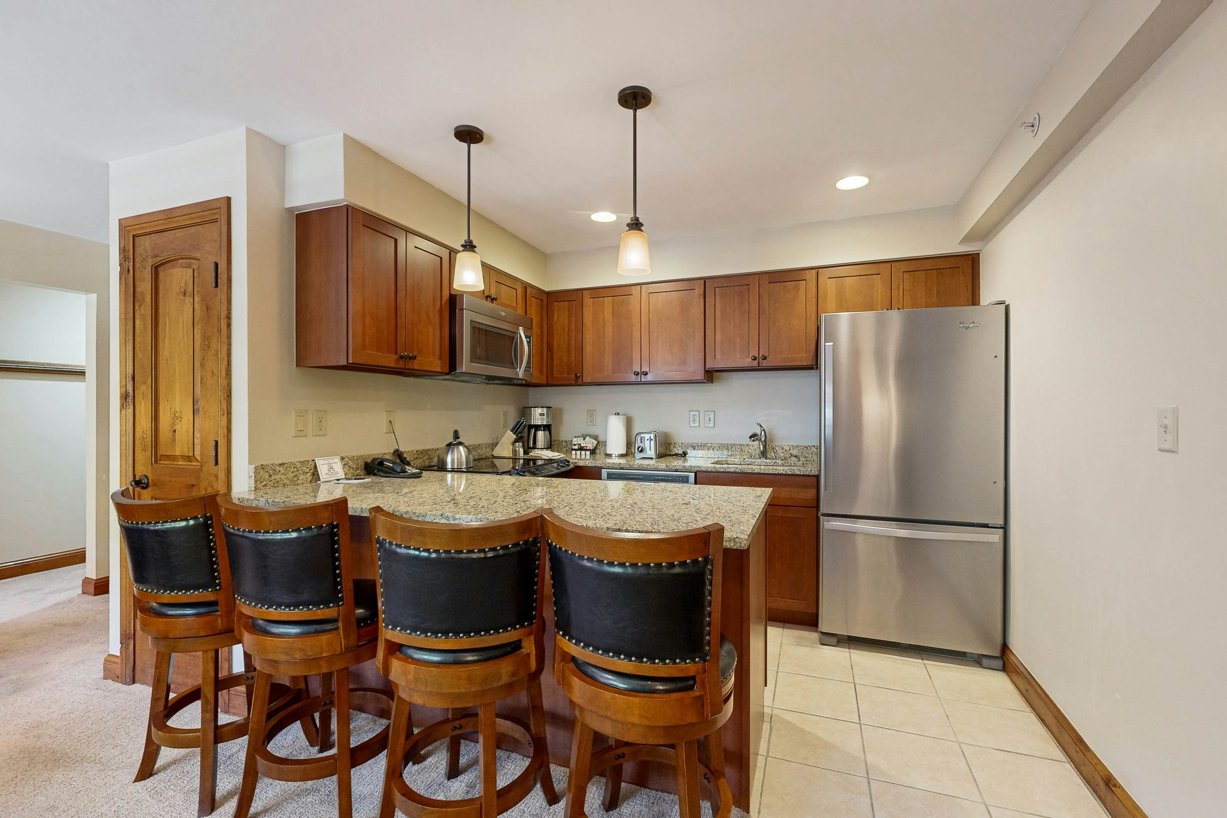 Lion Square Lodge South 470