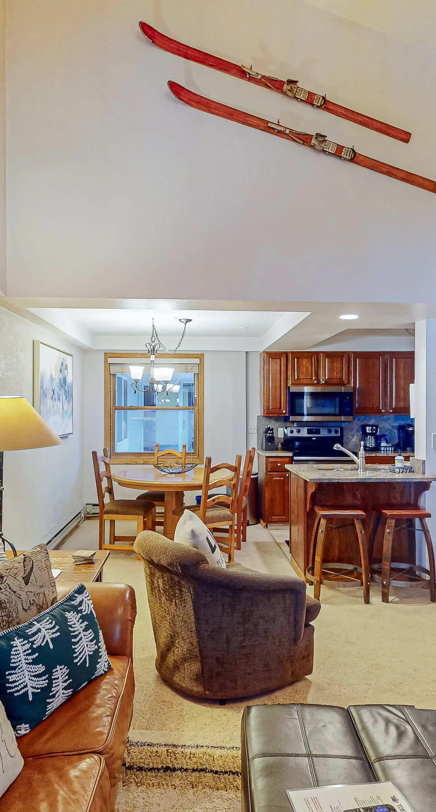 Torian Plum Plaza 606