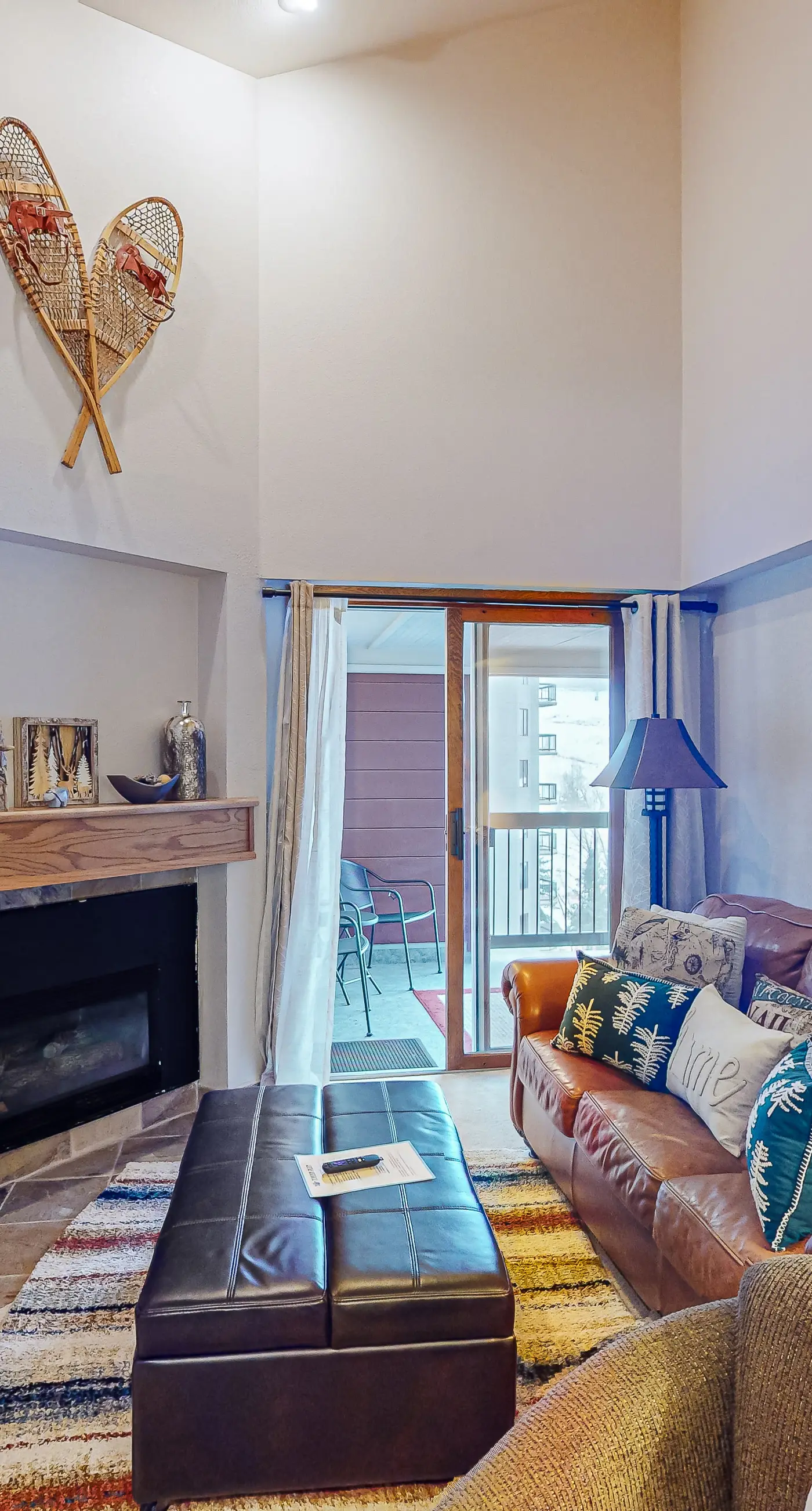 Torian Plum Plaza 606