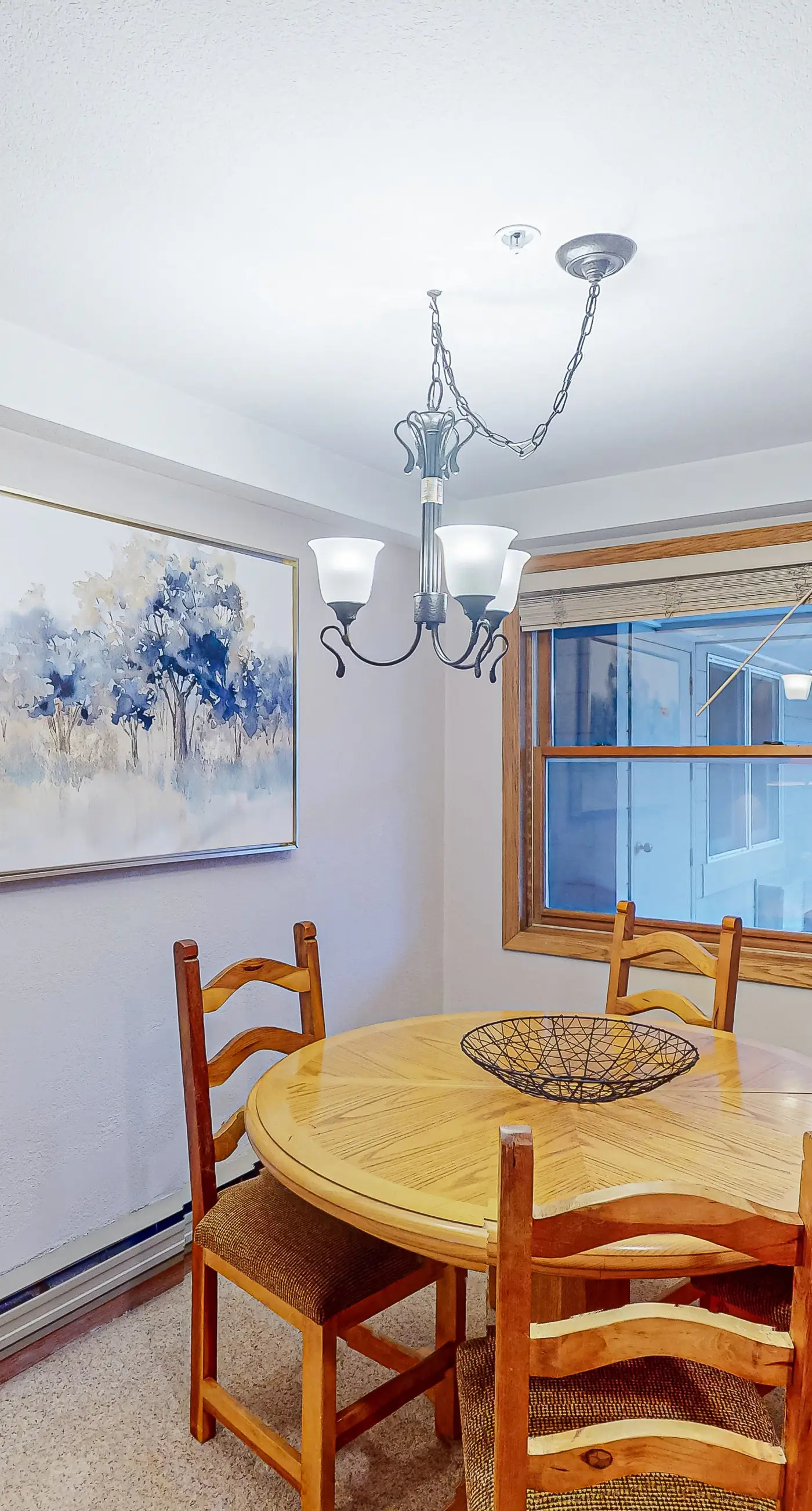 Torian Plum Plaza 606