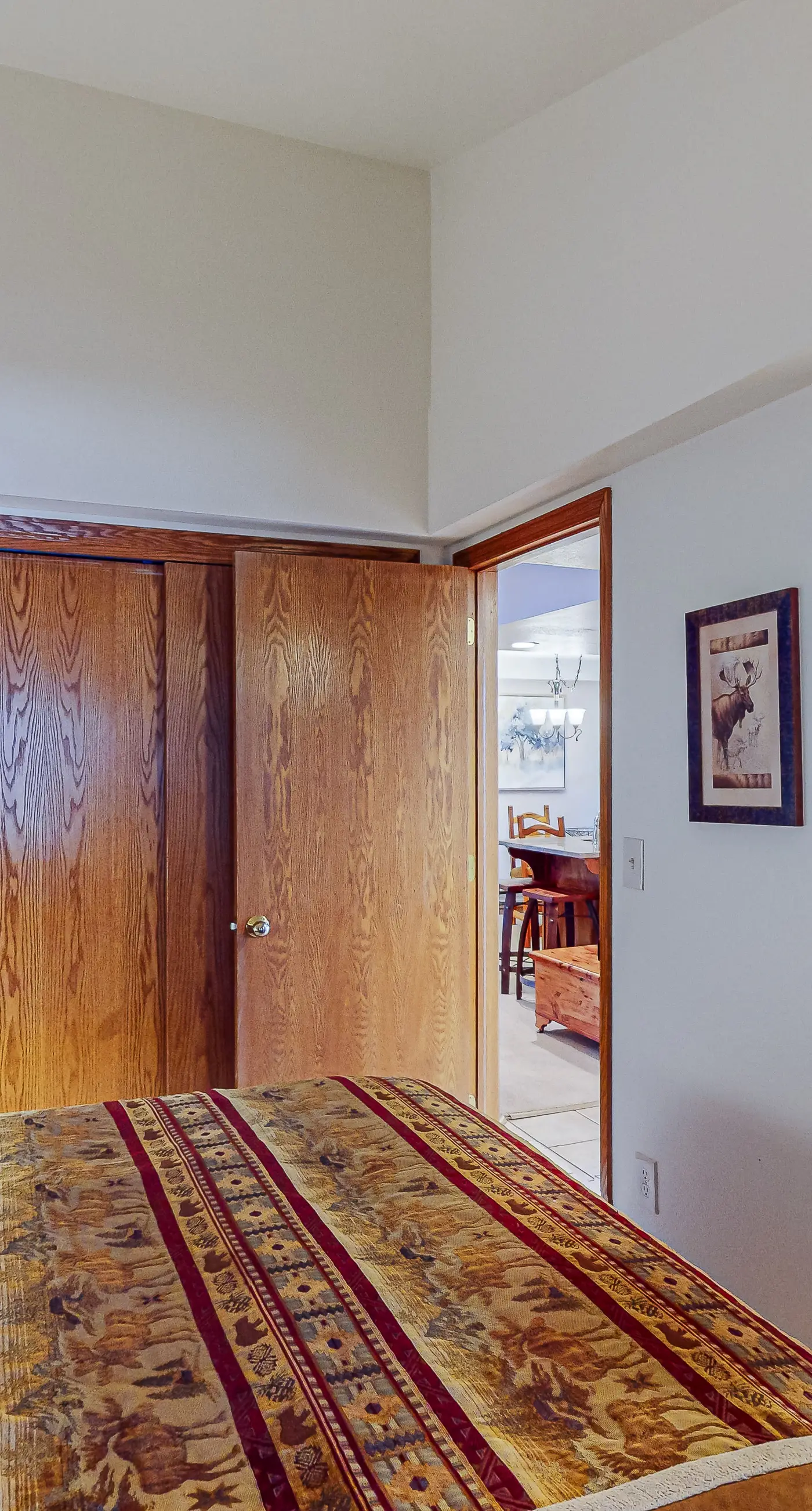 Torian Plum Plaza 606