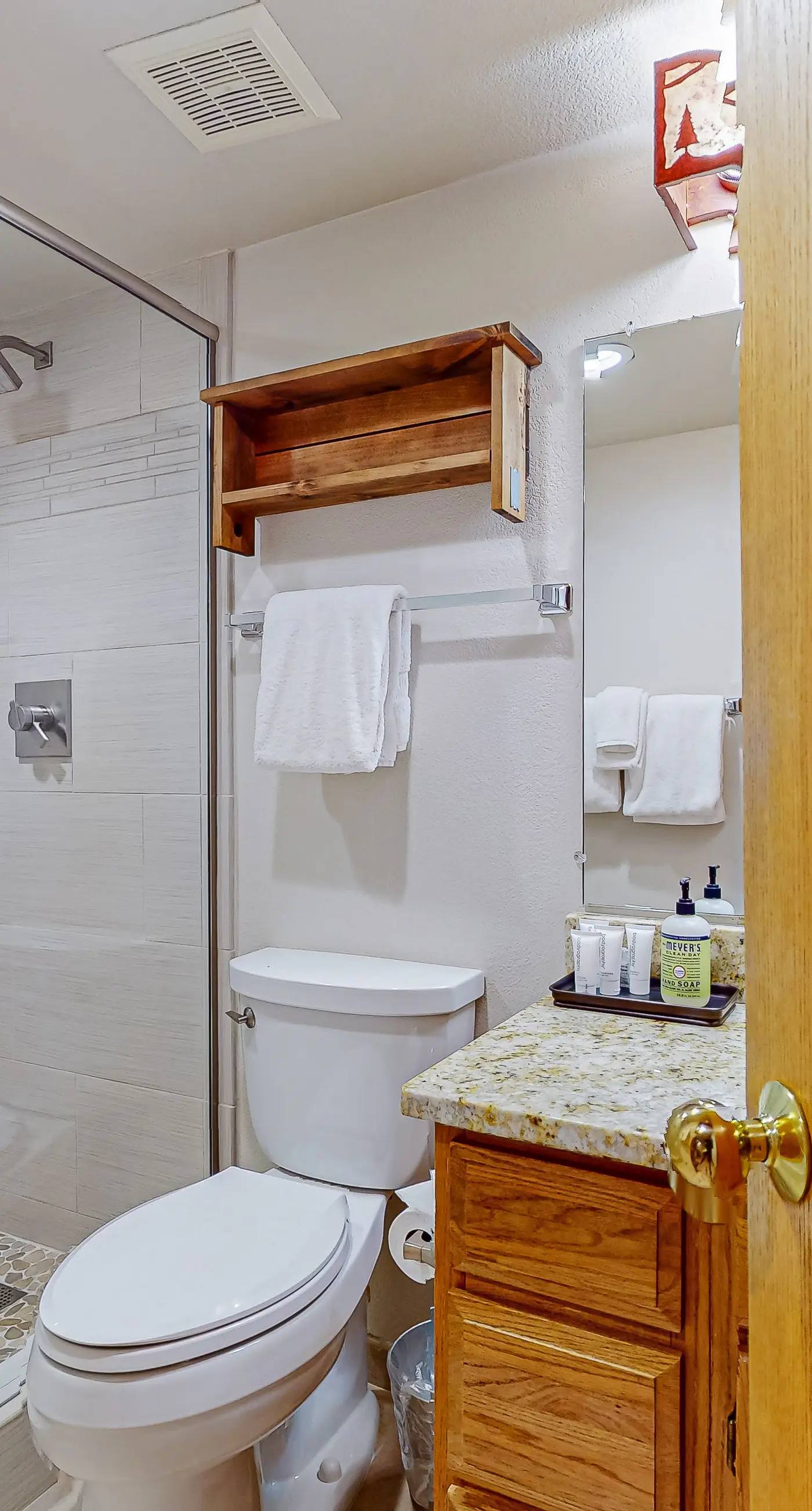 Torian Plum Plaza 606