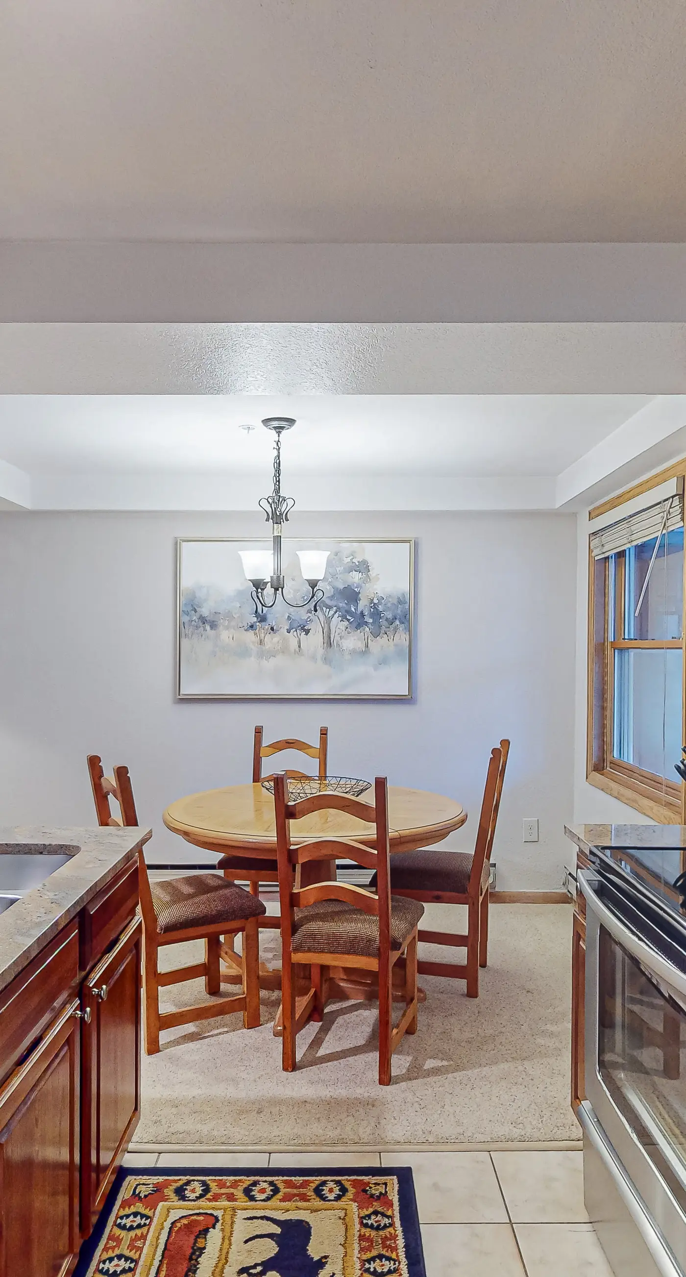 Torian Plum Plaza 606