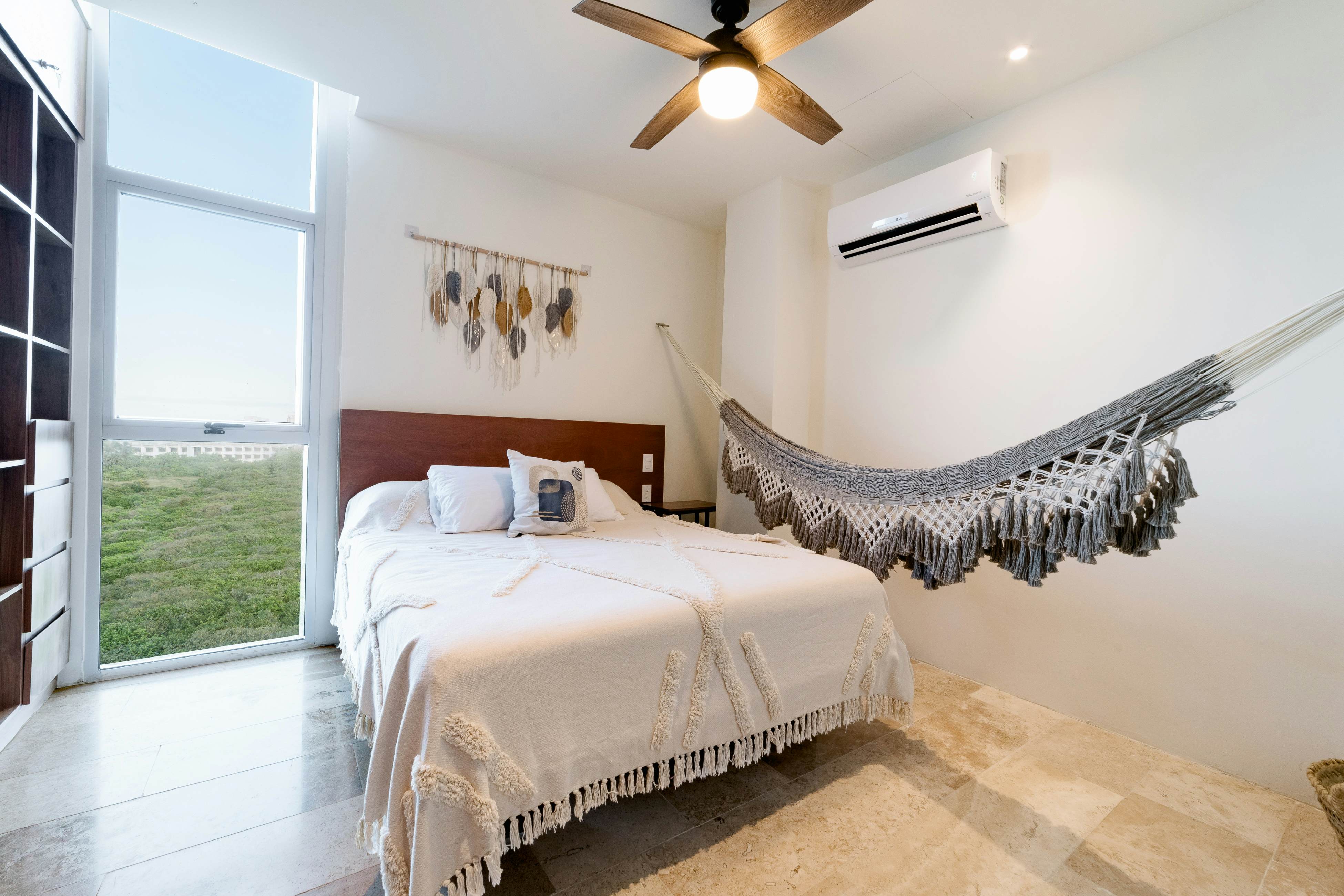 The Ocean Breeze Retreat