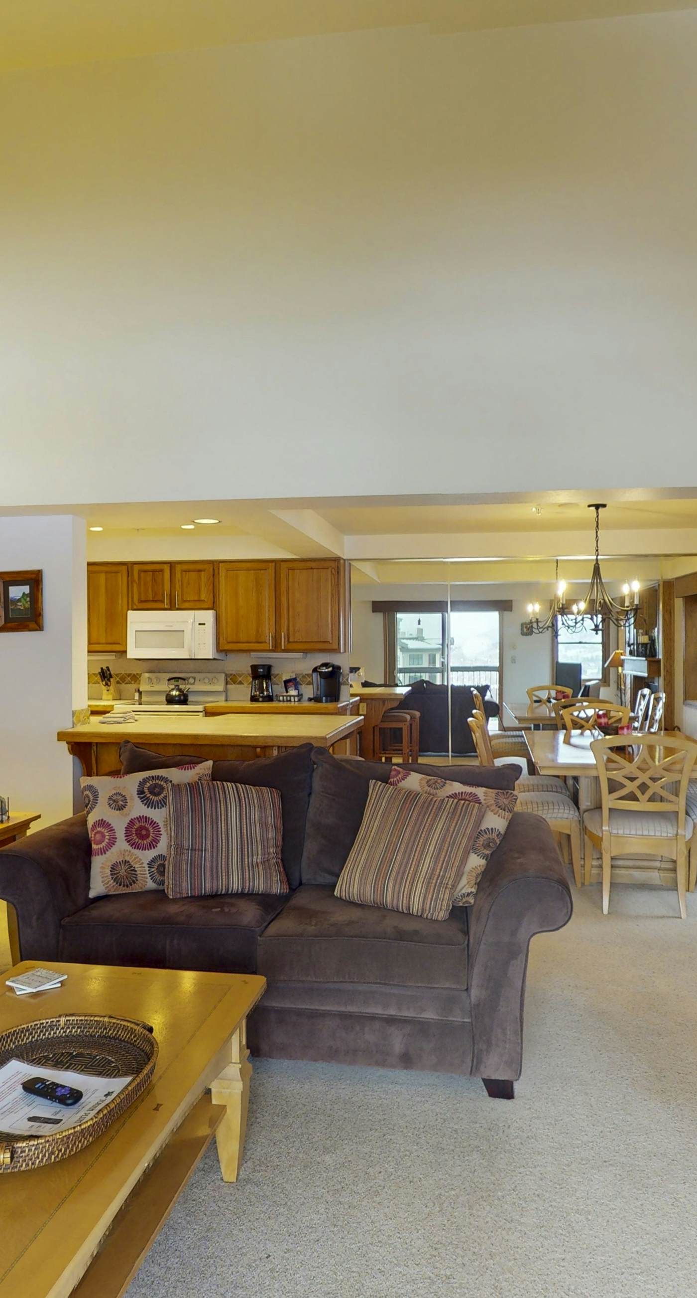 Torian Plum Plaza 802