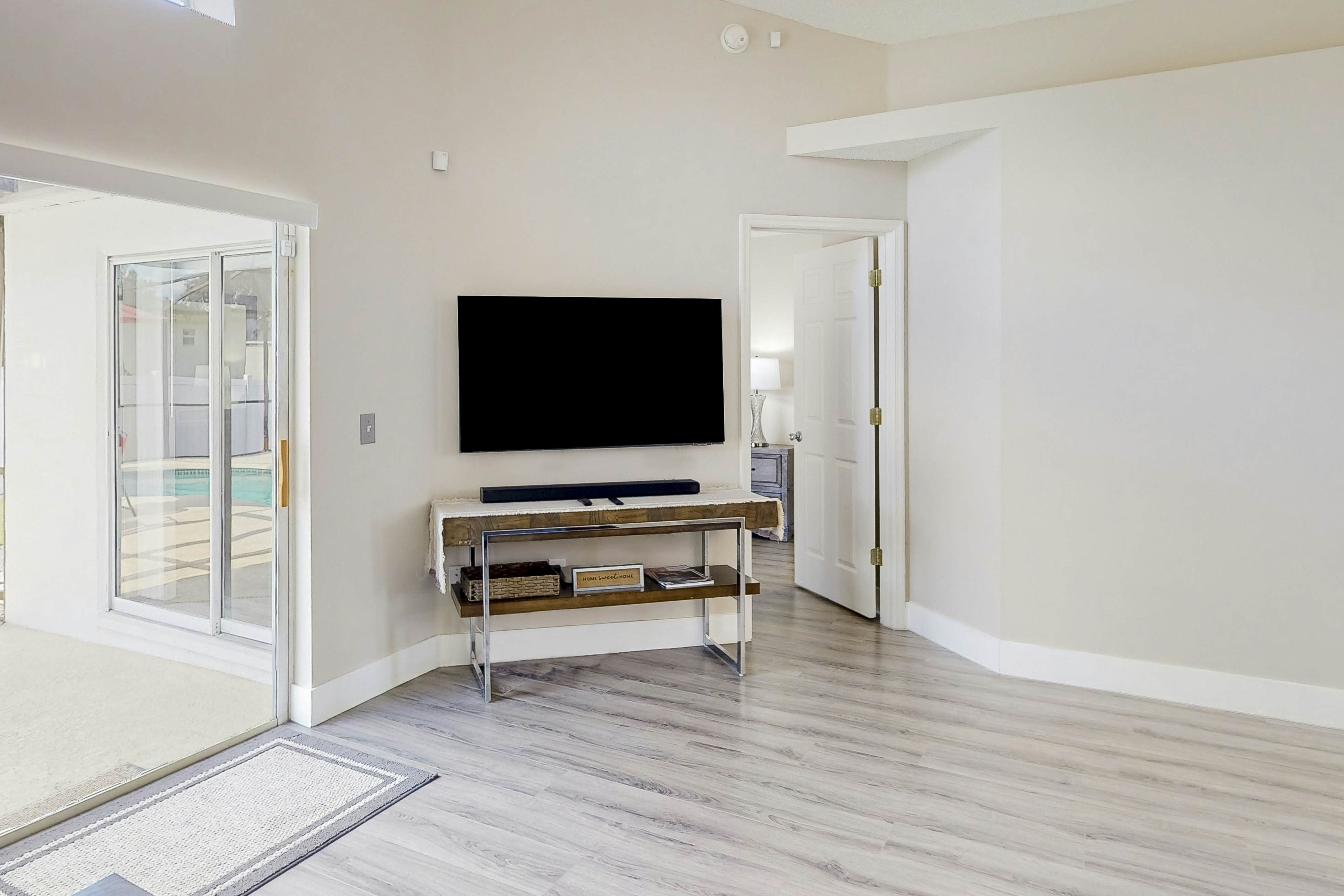 Living on Lake Davenport Blvd 