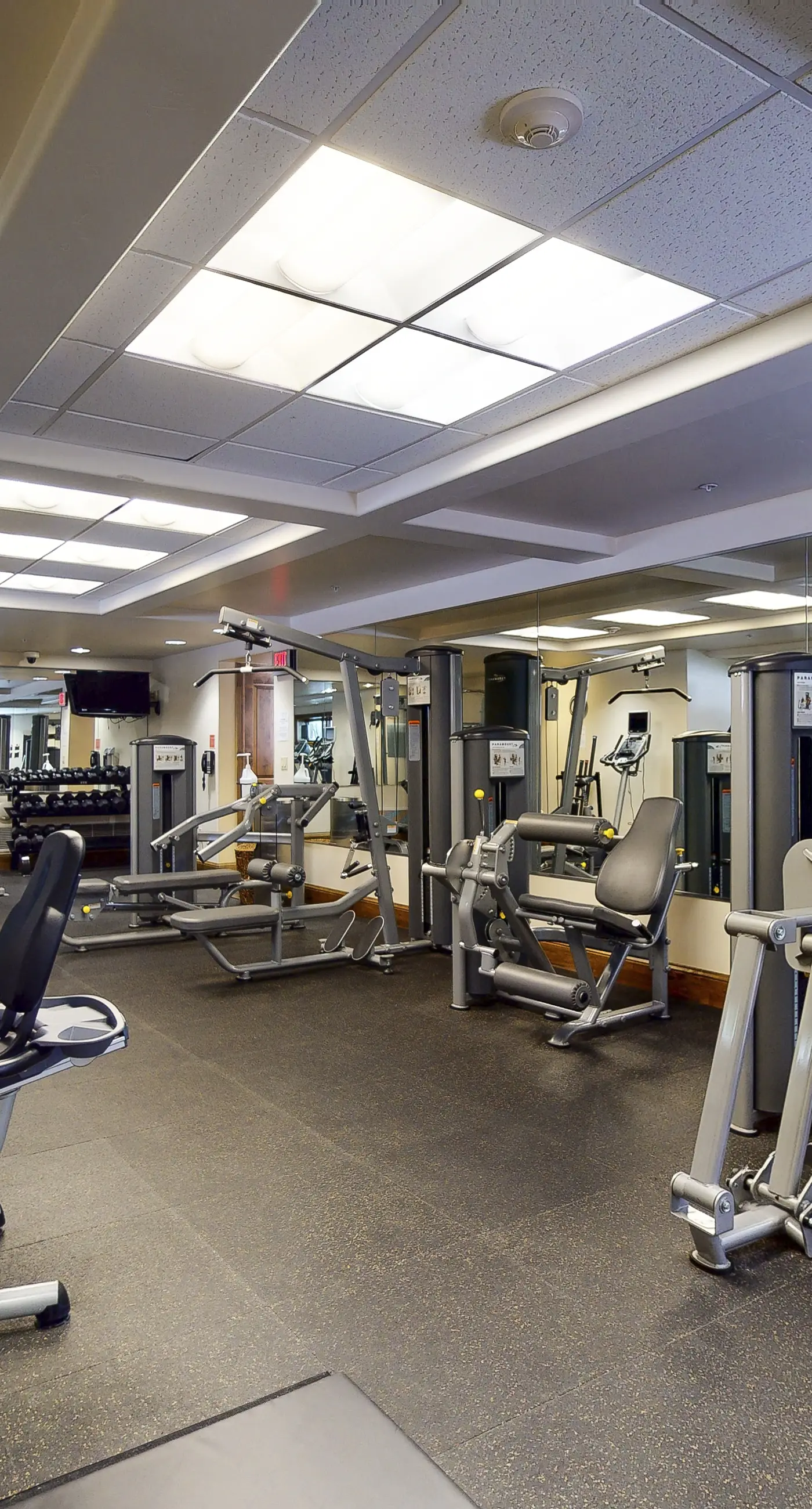 Lion Square Lodge South 170