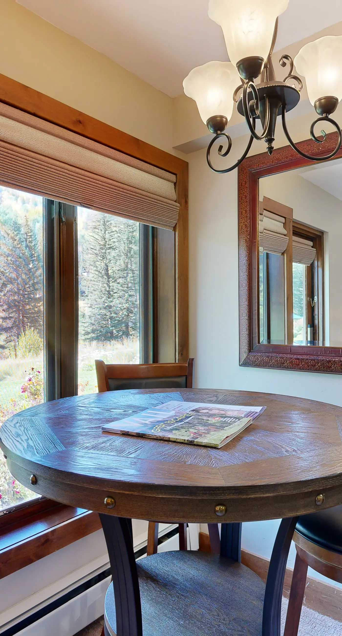 Lion Square Lodge South 170