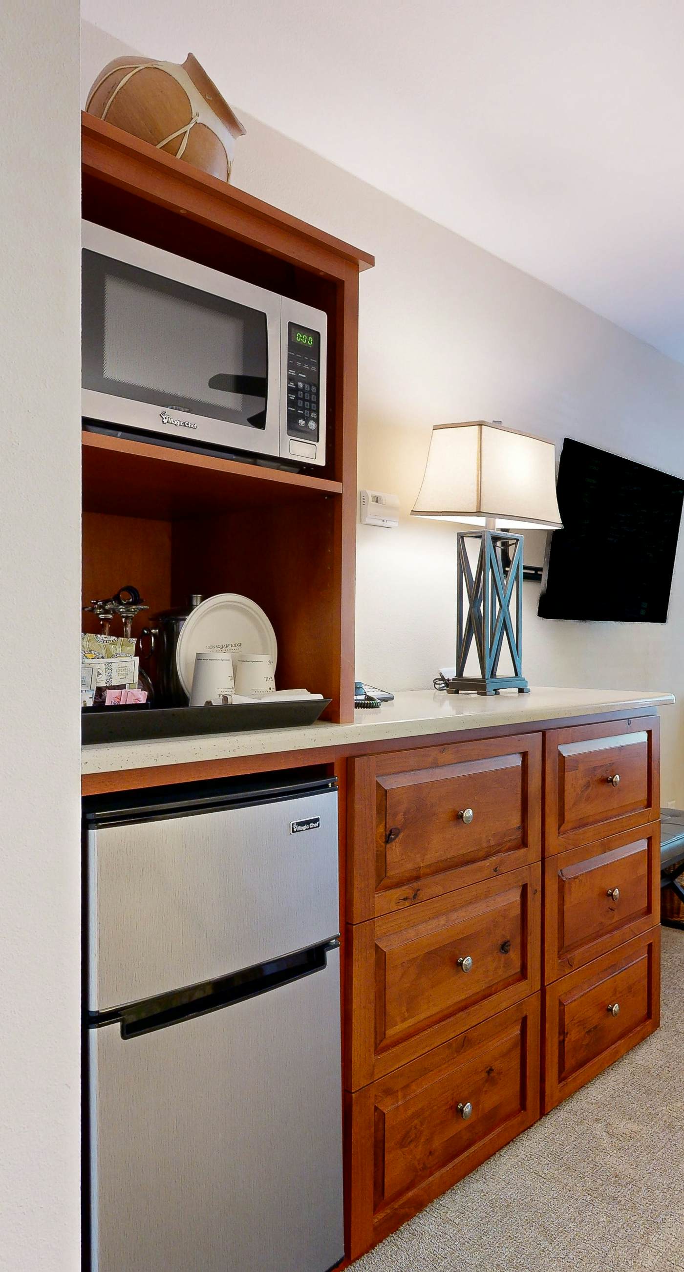 Lion Square Lodge South 372