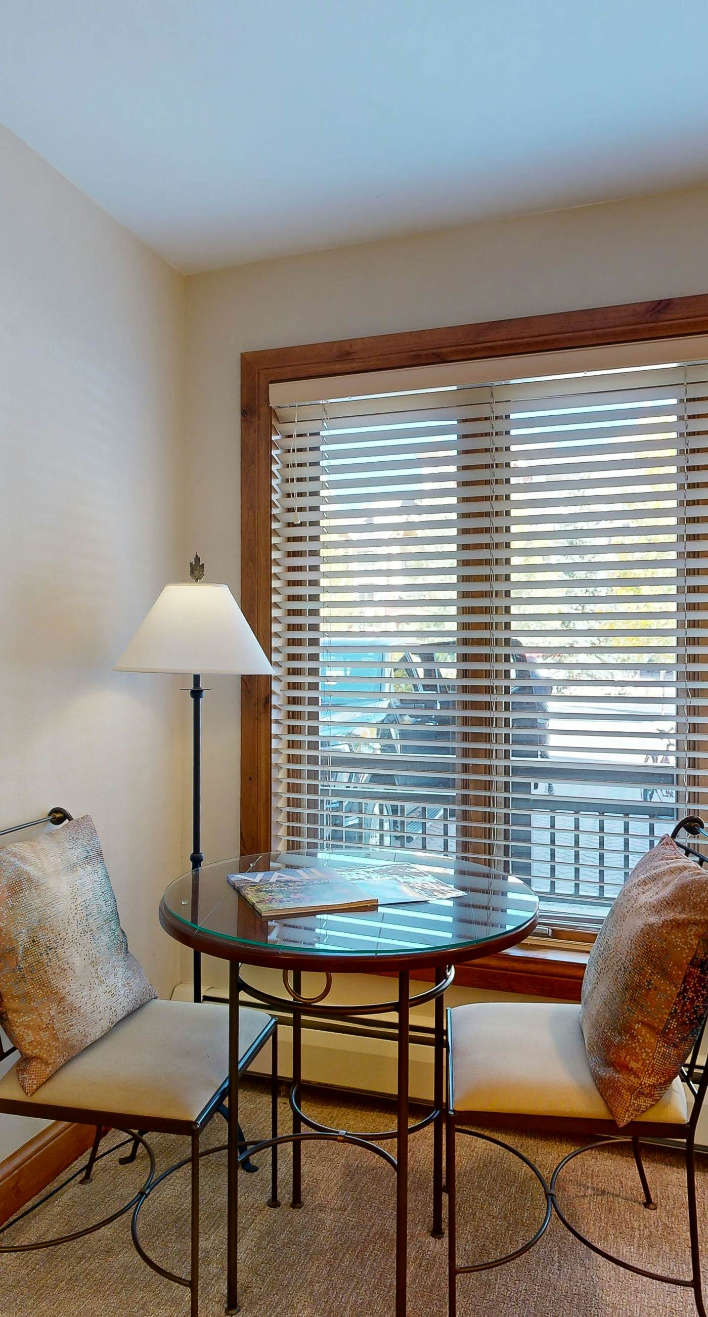 Lion Square Lodge South 372