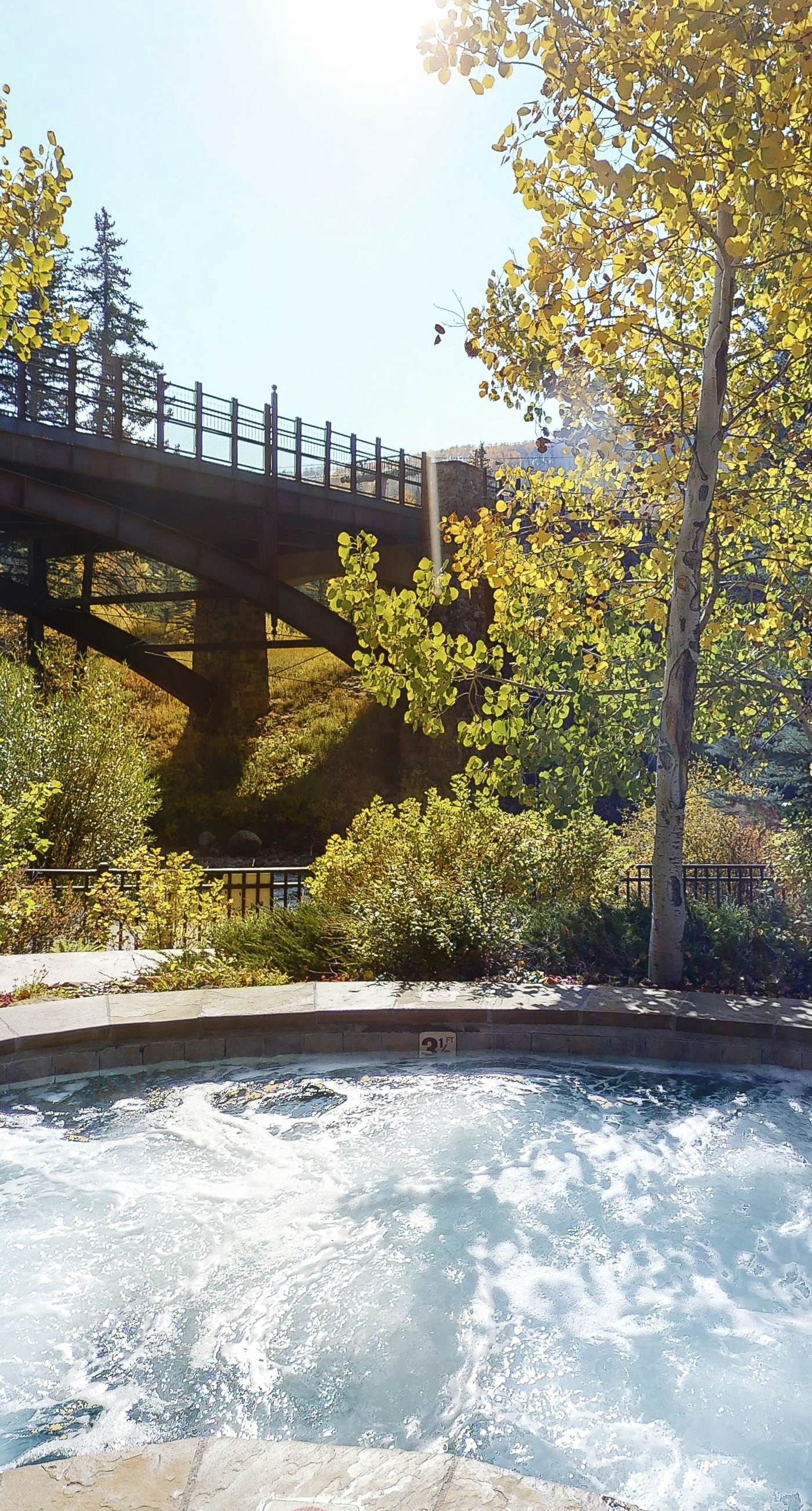 Lion Square Lodge South 372