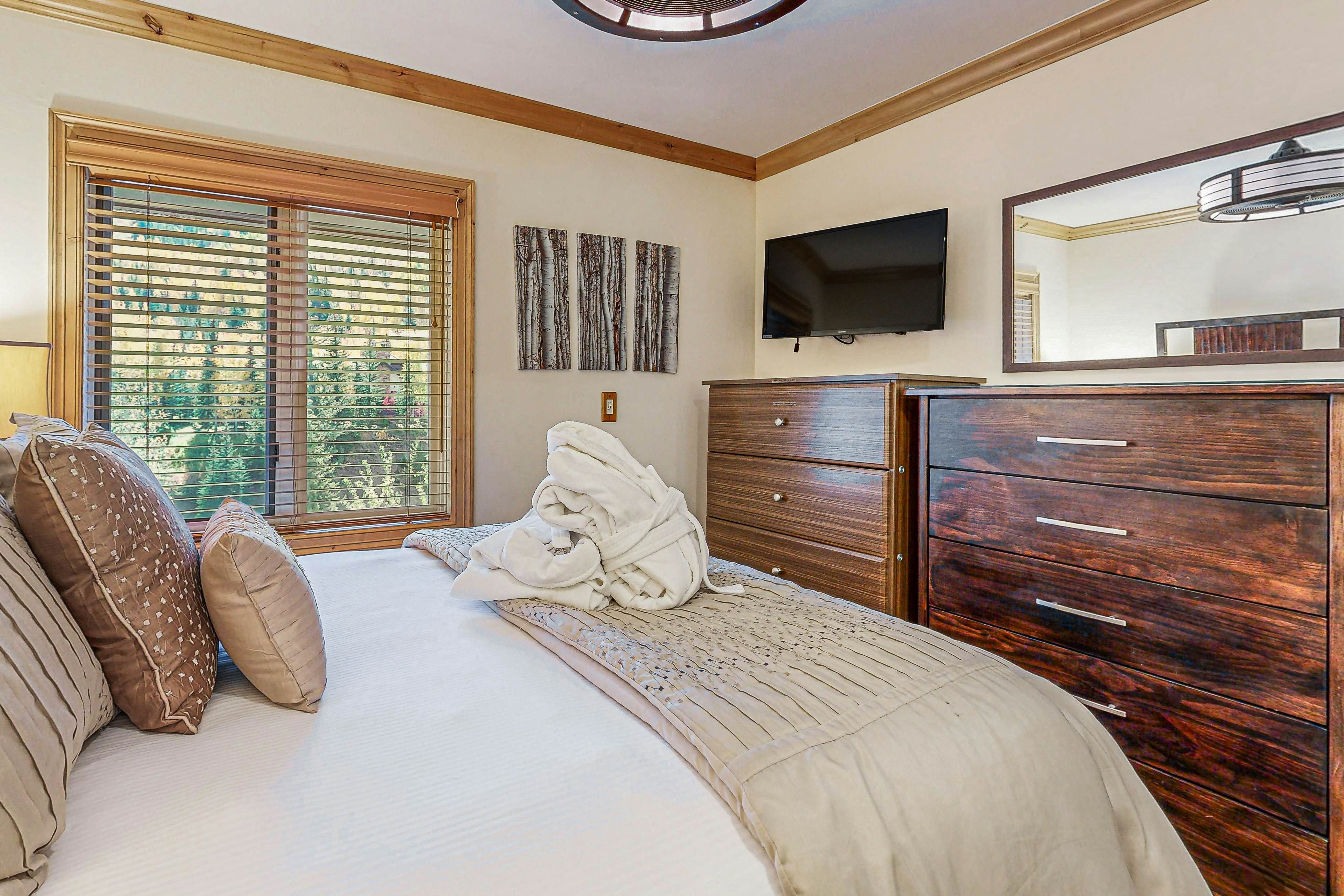 Lion Square Lodge South 554a