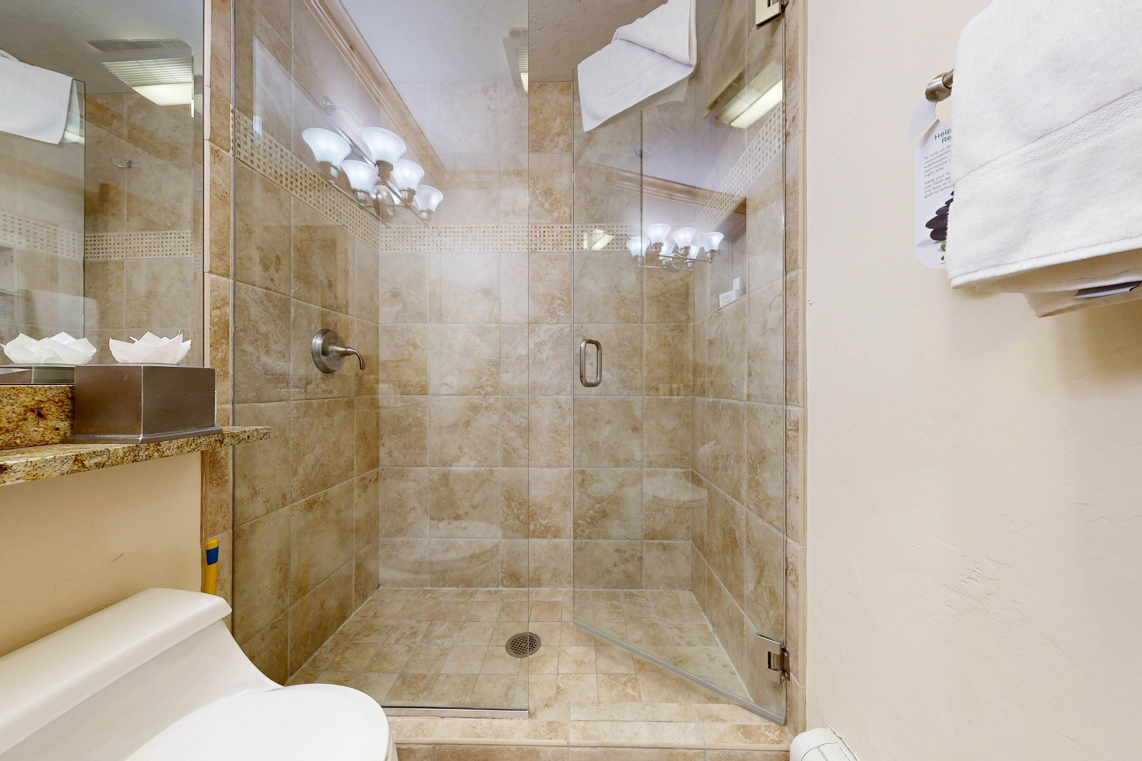 Lion Square Lodge South 554a