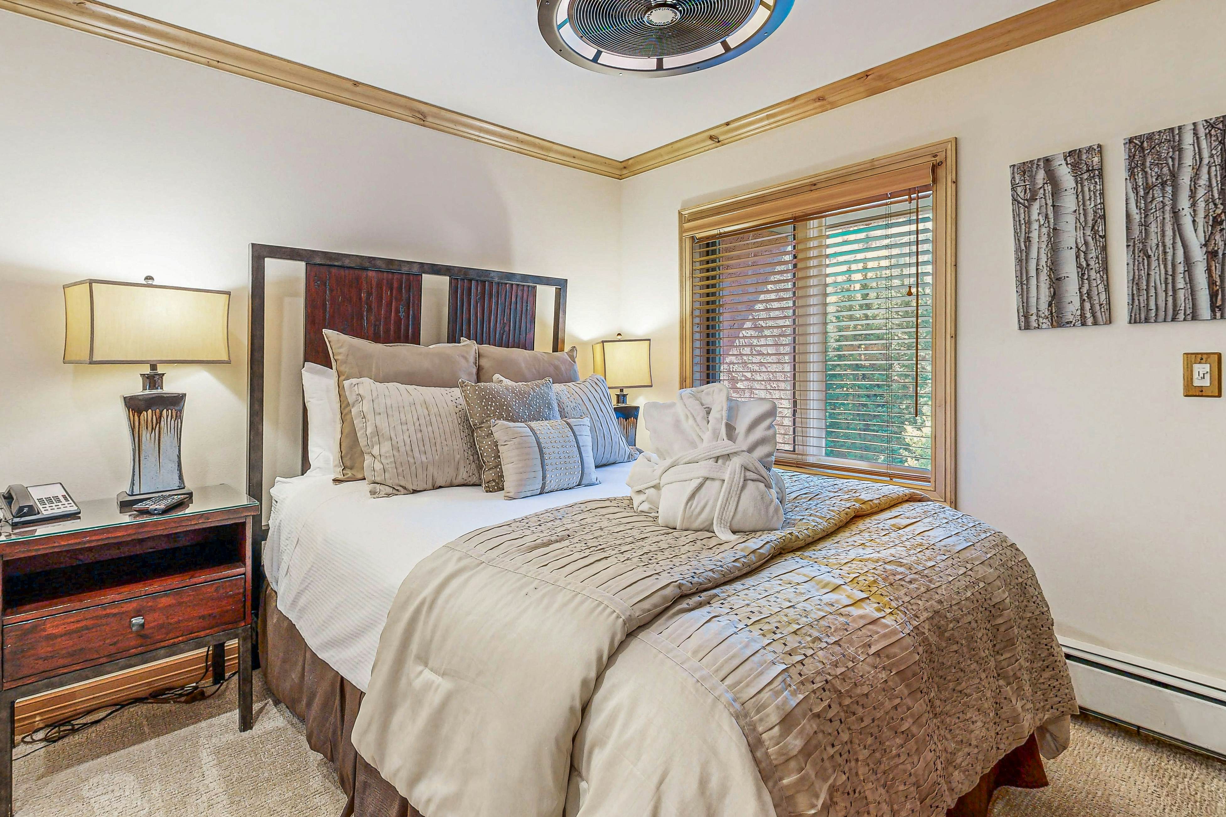 Lion Square Lodge South 554a