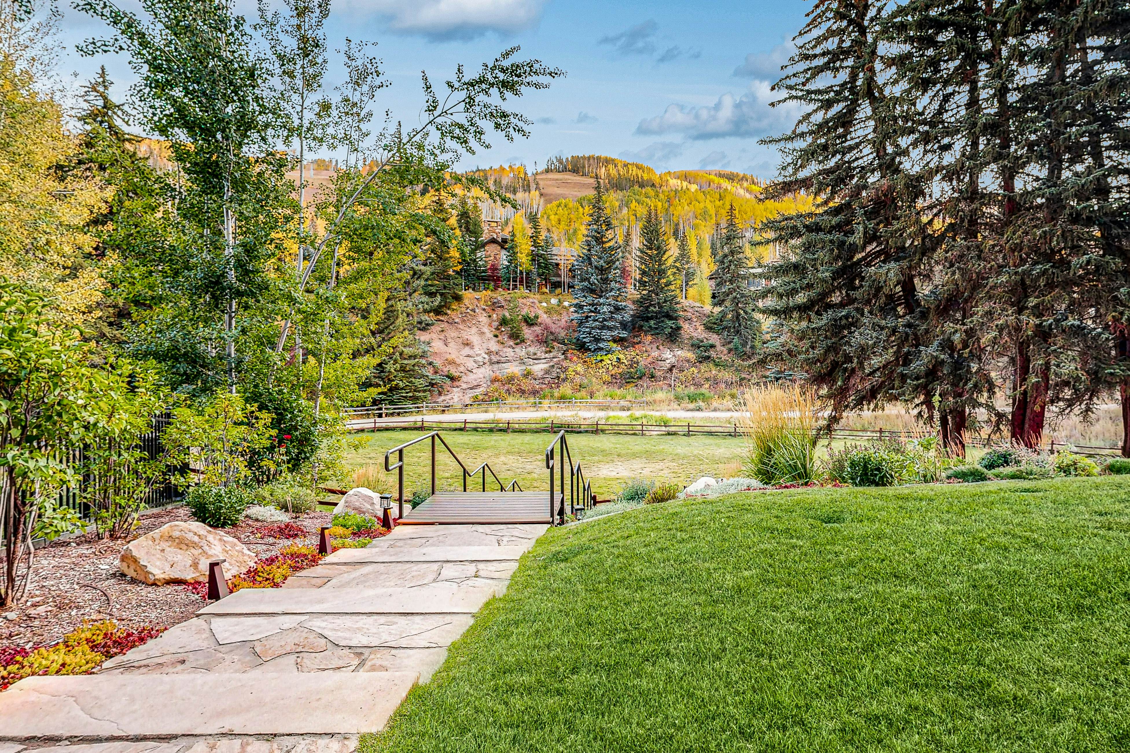 Lion Square Lodge South 158