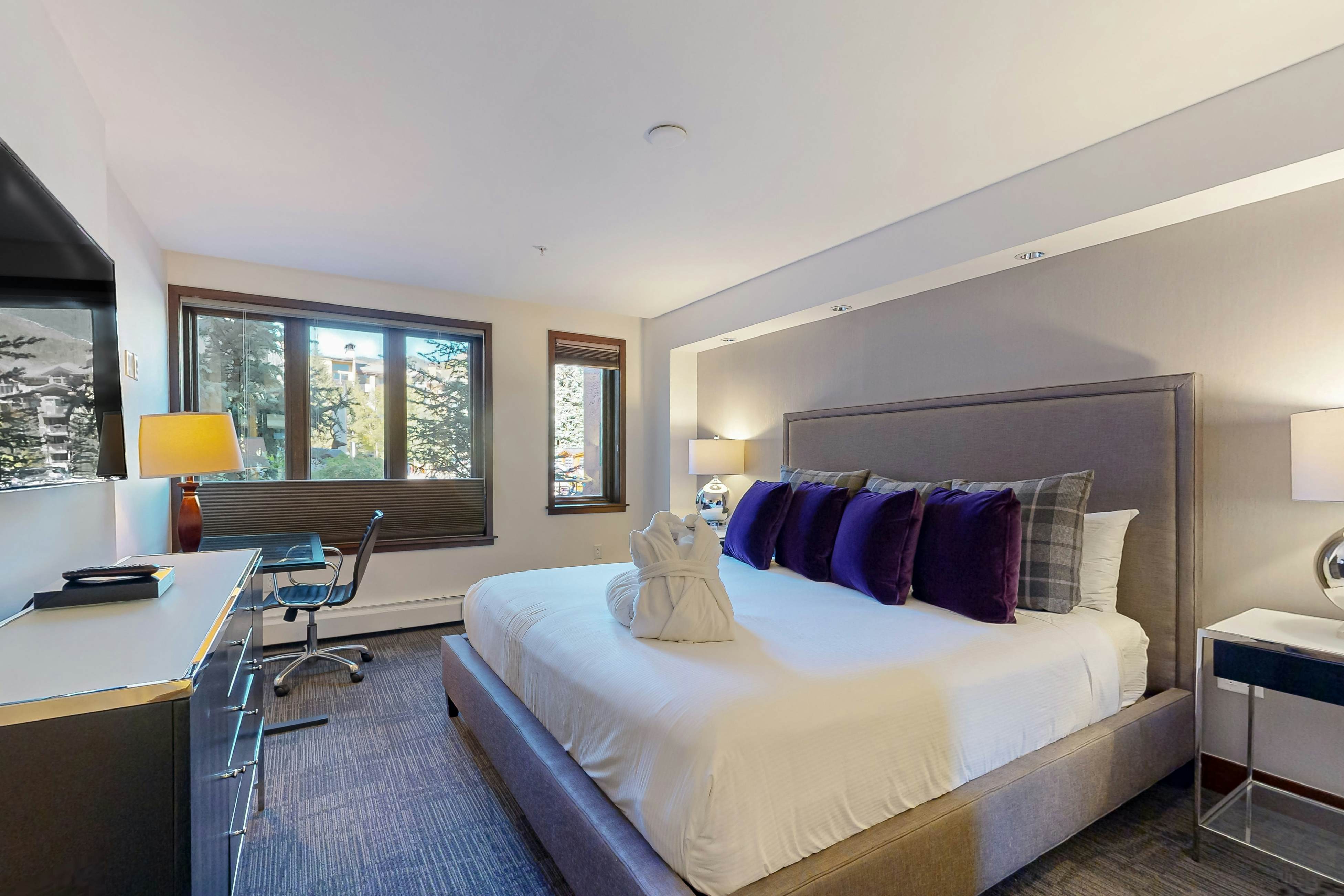 Lion Square Lodge East 101