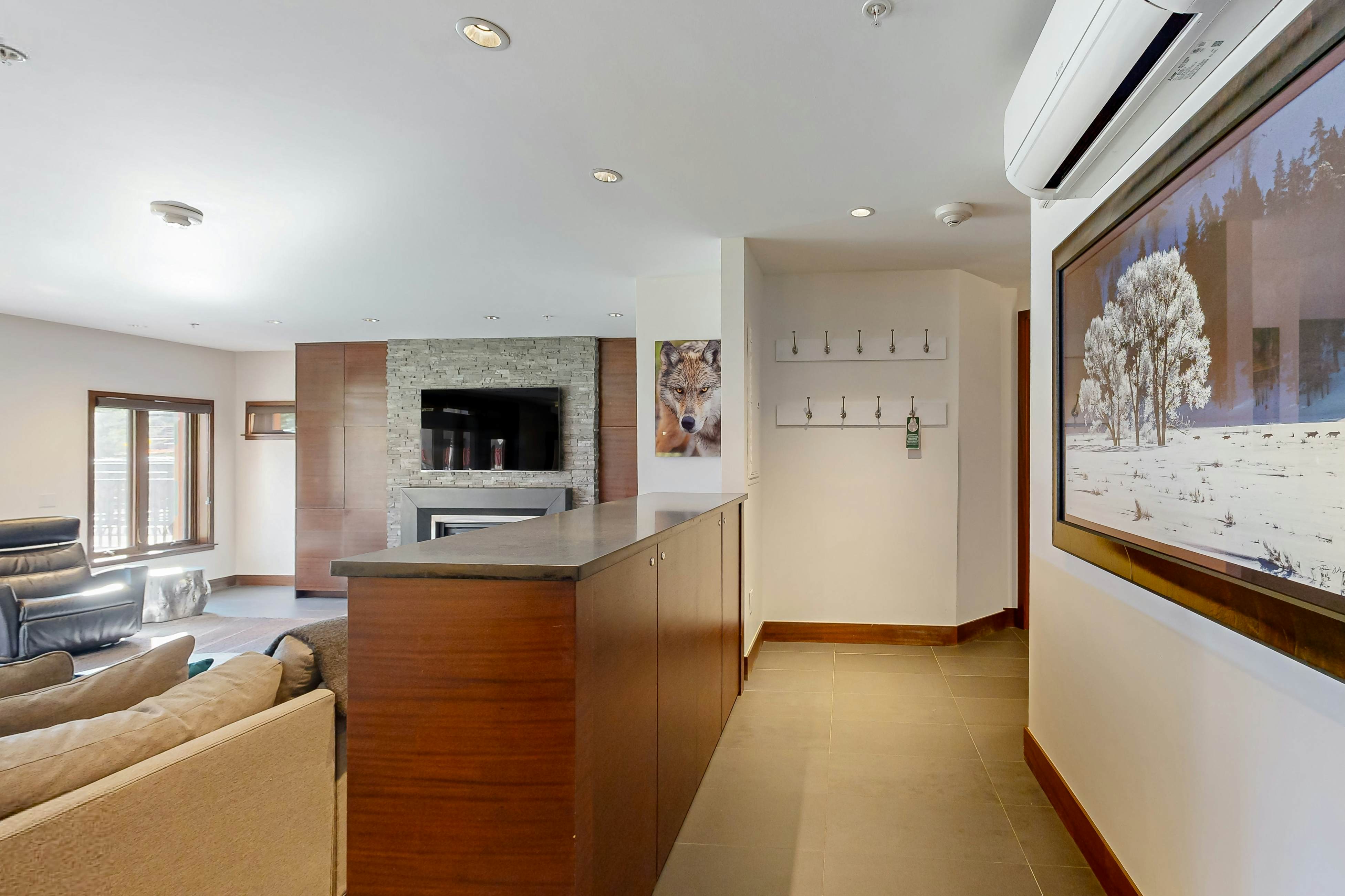 Lion Square Lodge East 101