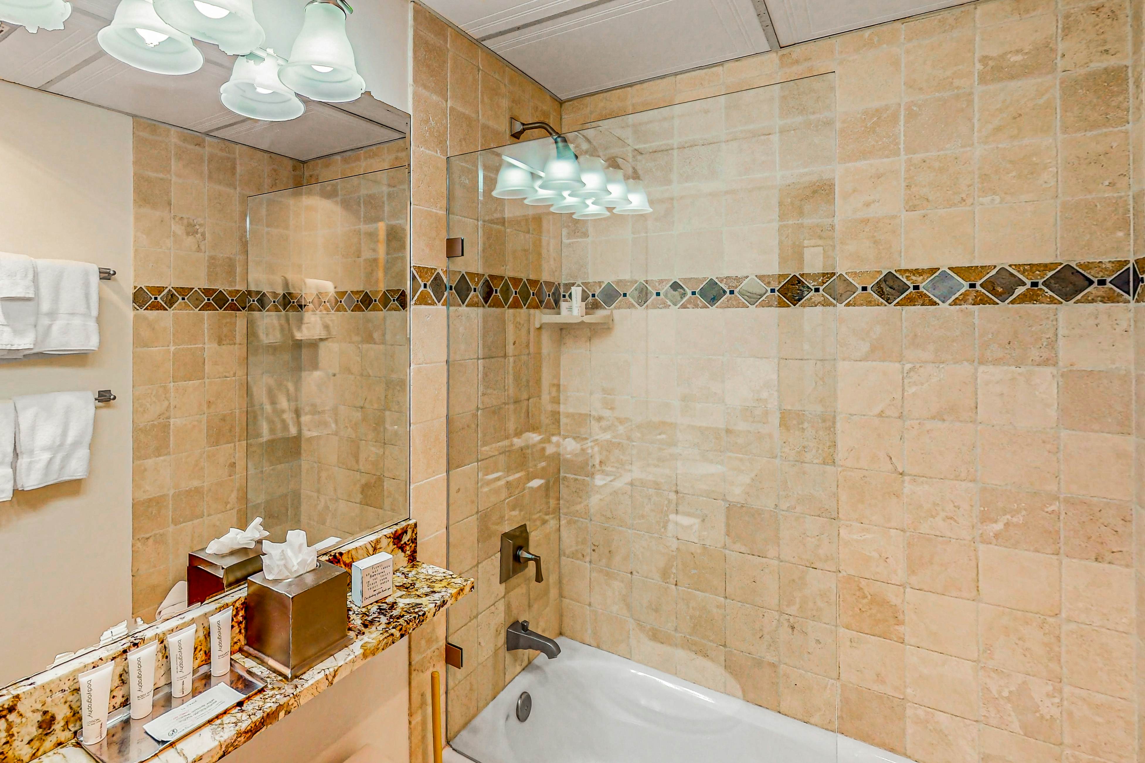 Lion Square Lodge South 461