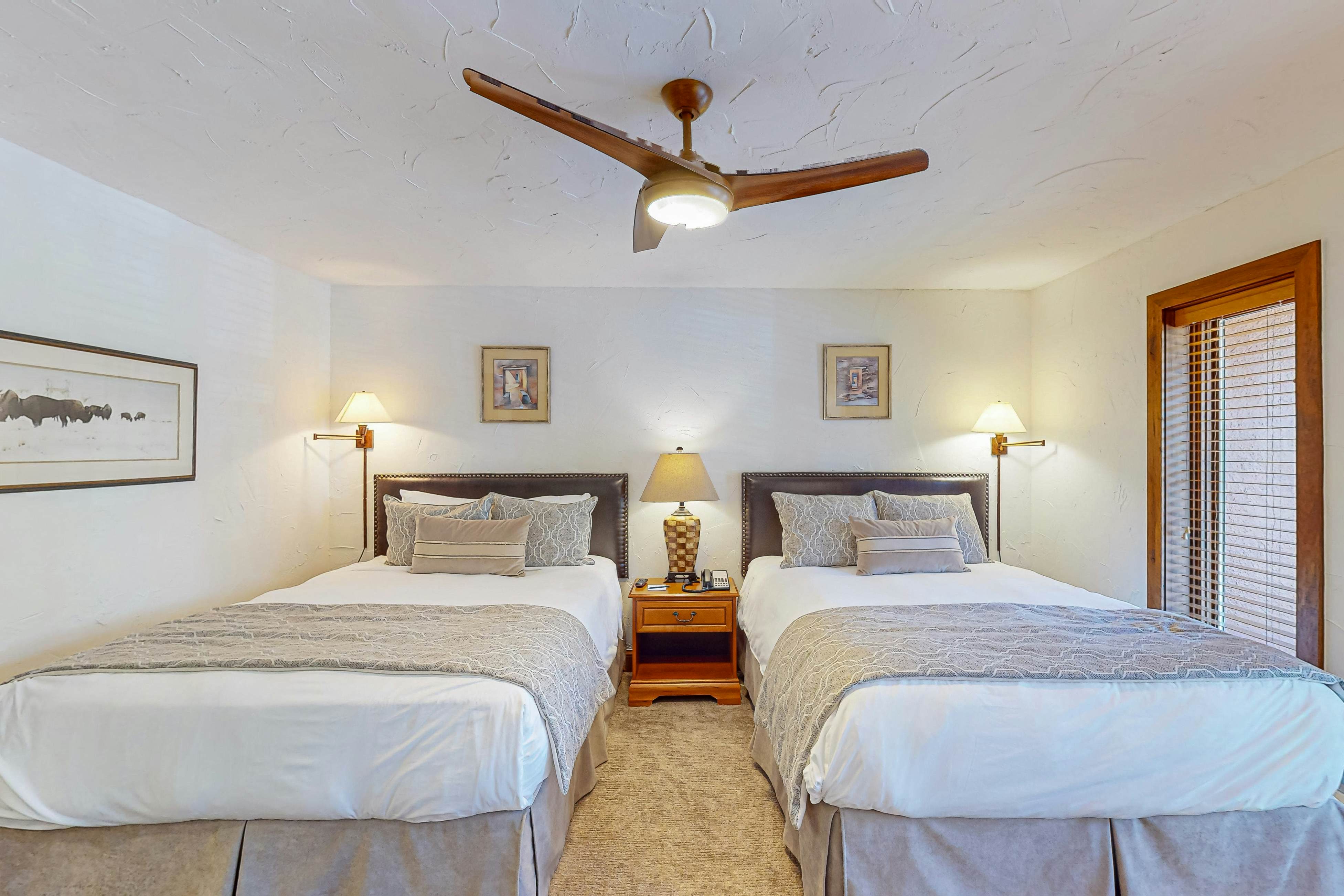 Lion Square Lodge South 469