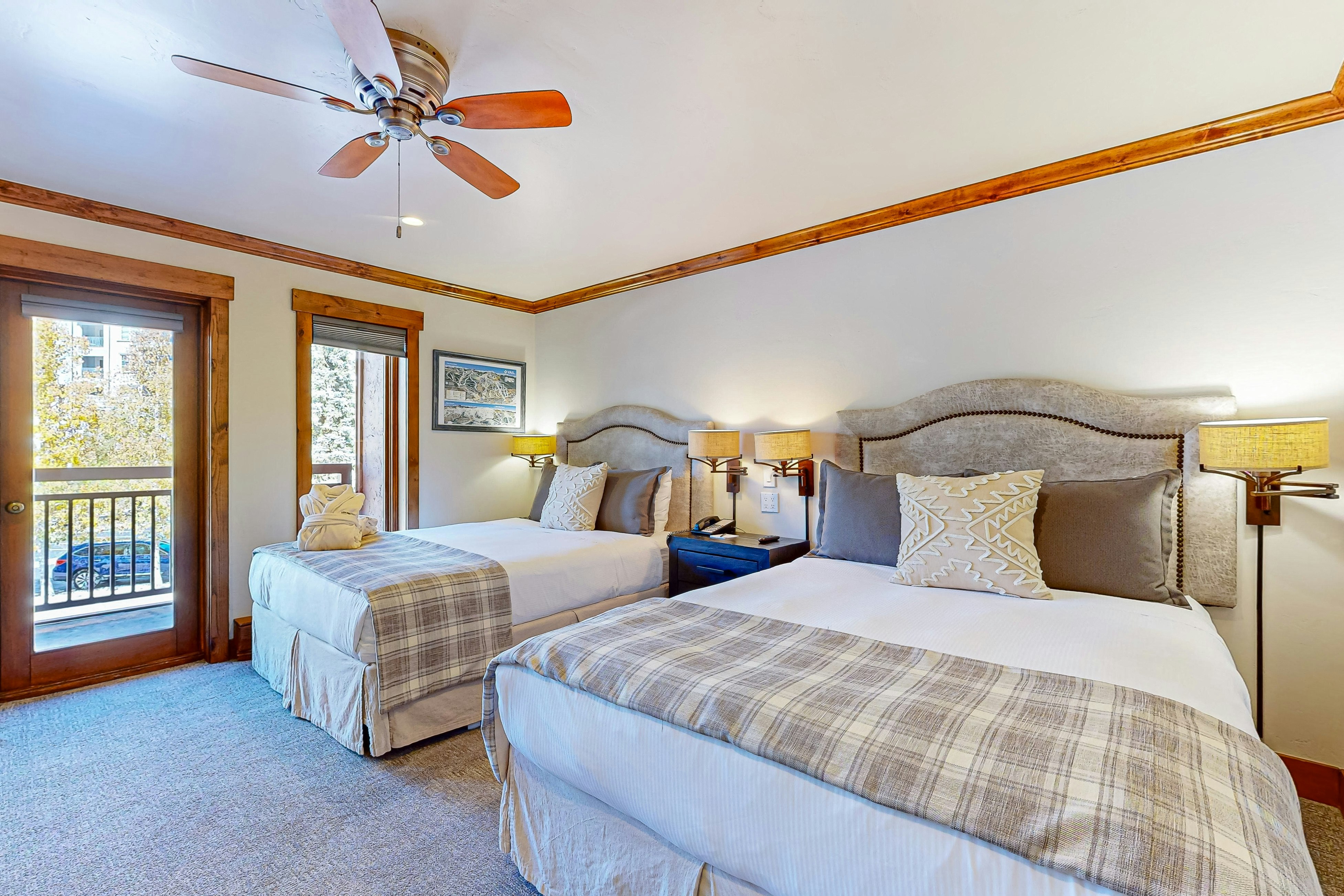 Lion Square Lodge South 472