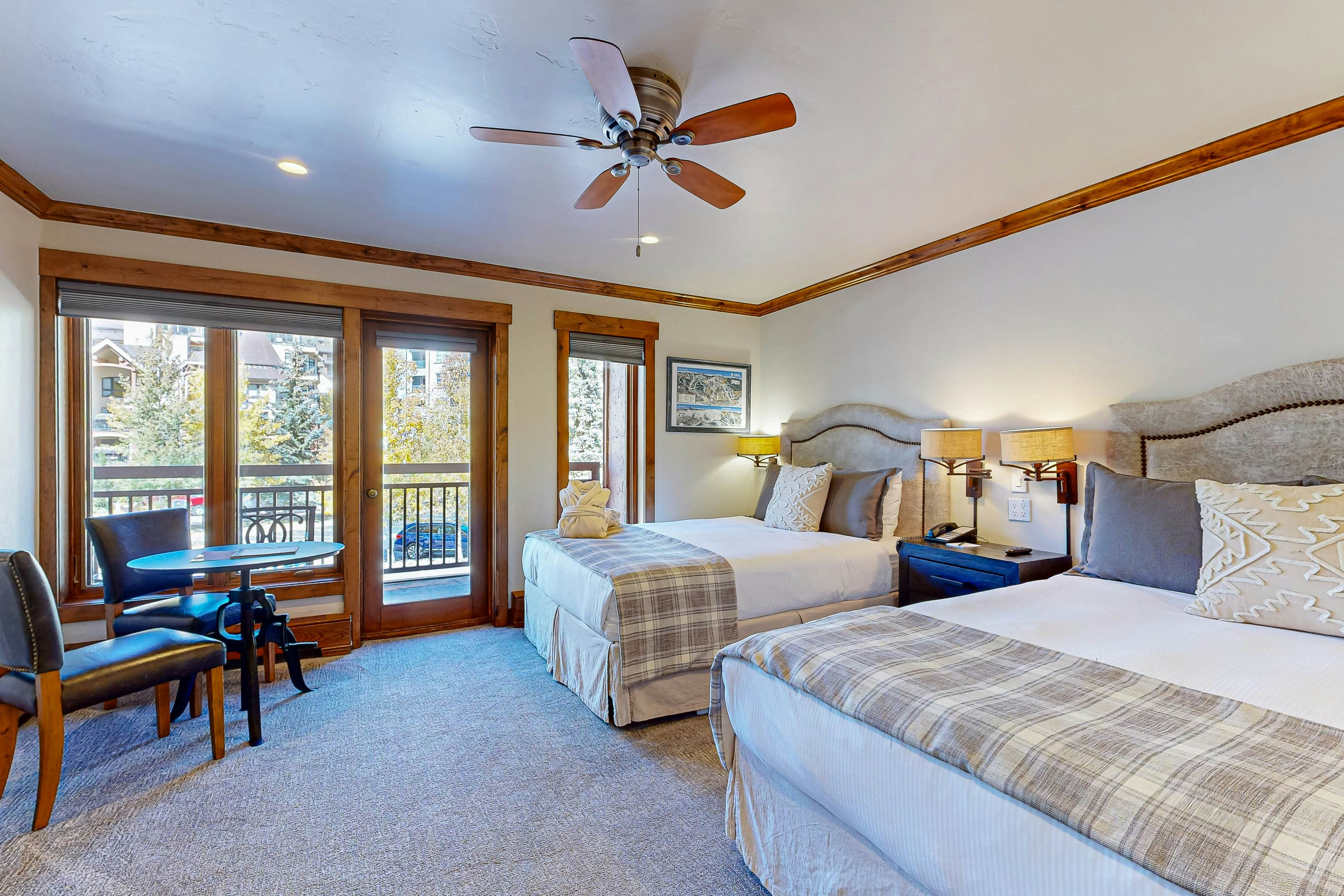 Lion Square Lodge South 472