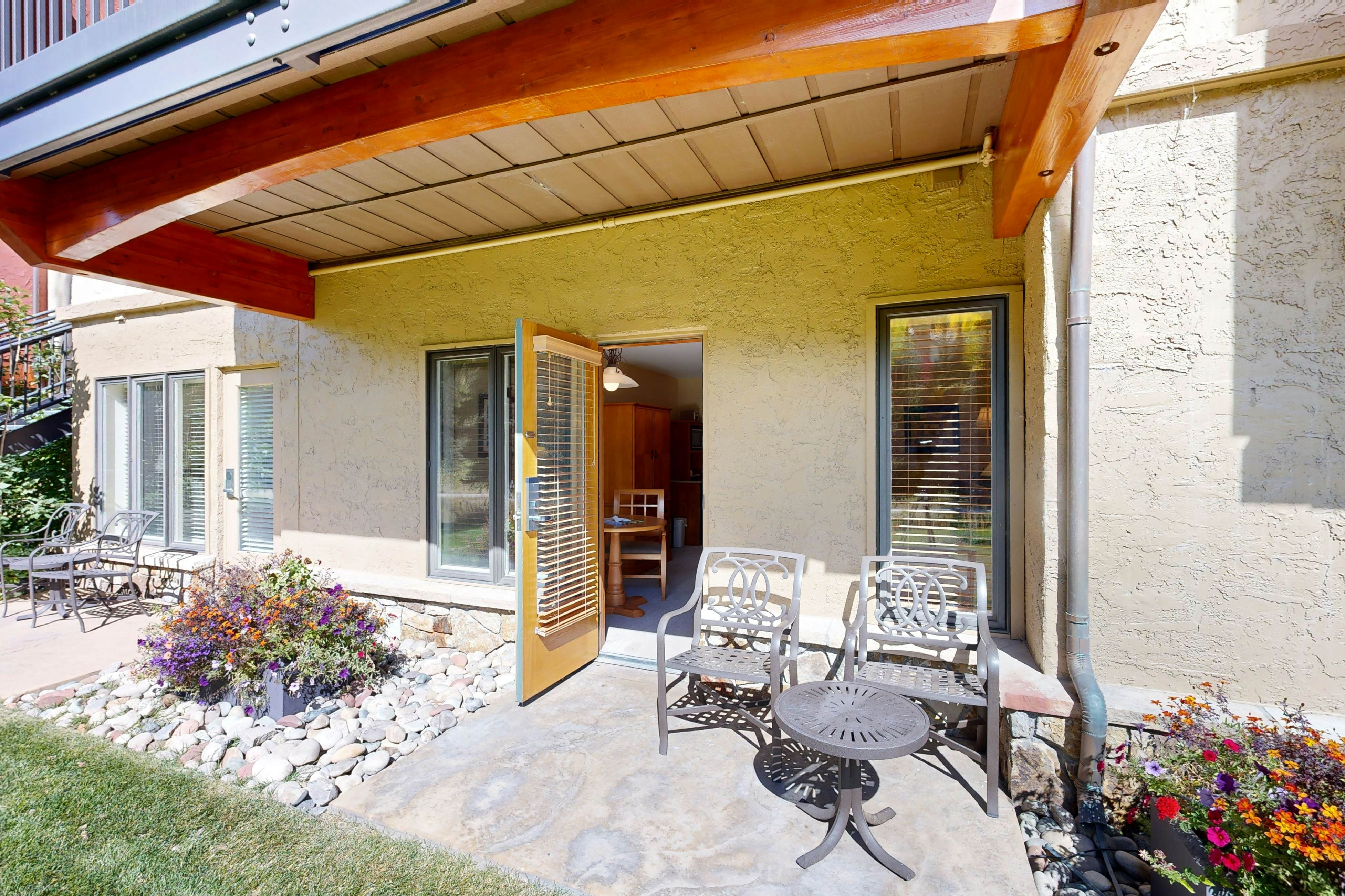 Lion Square Lodge South 162