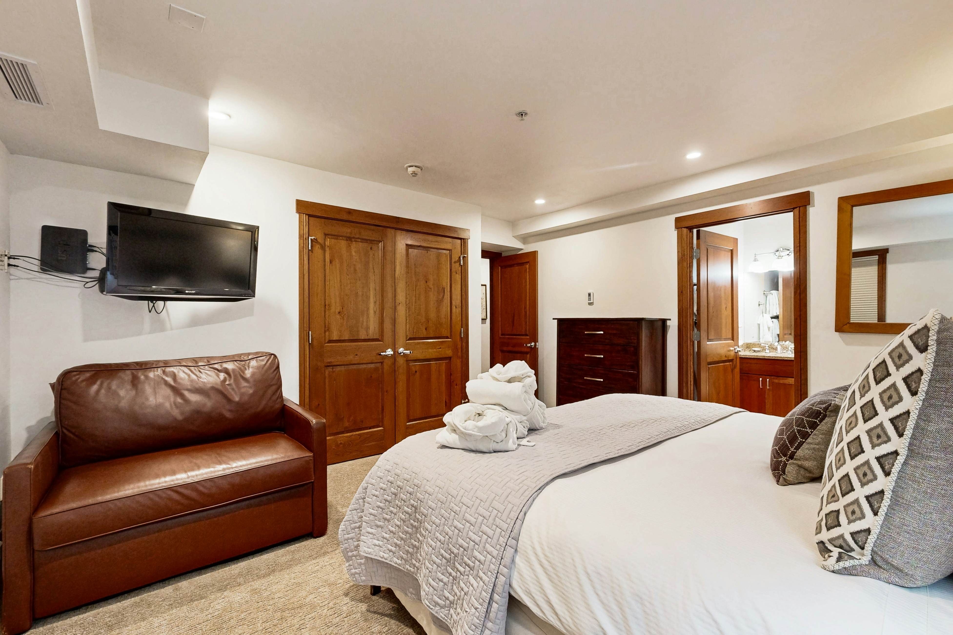 Lion Square Lodge North 288