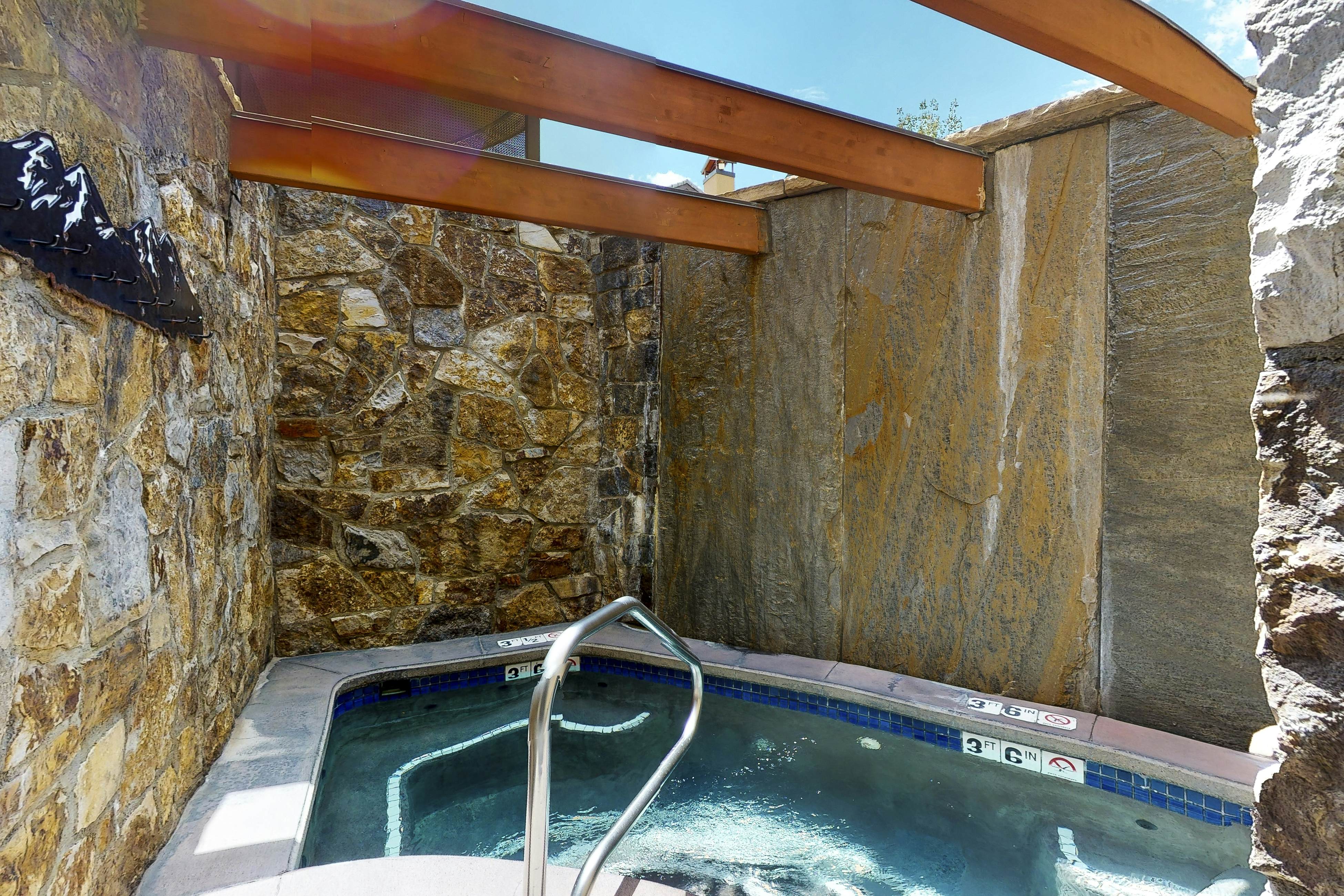 Lion Square Lodge North 288