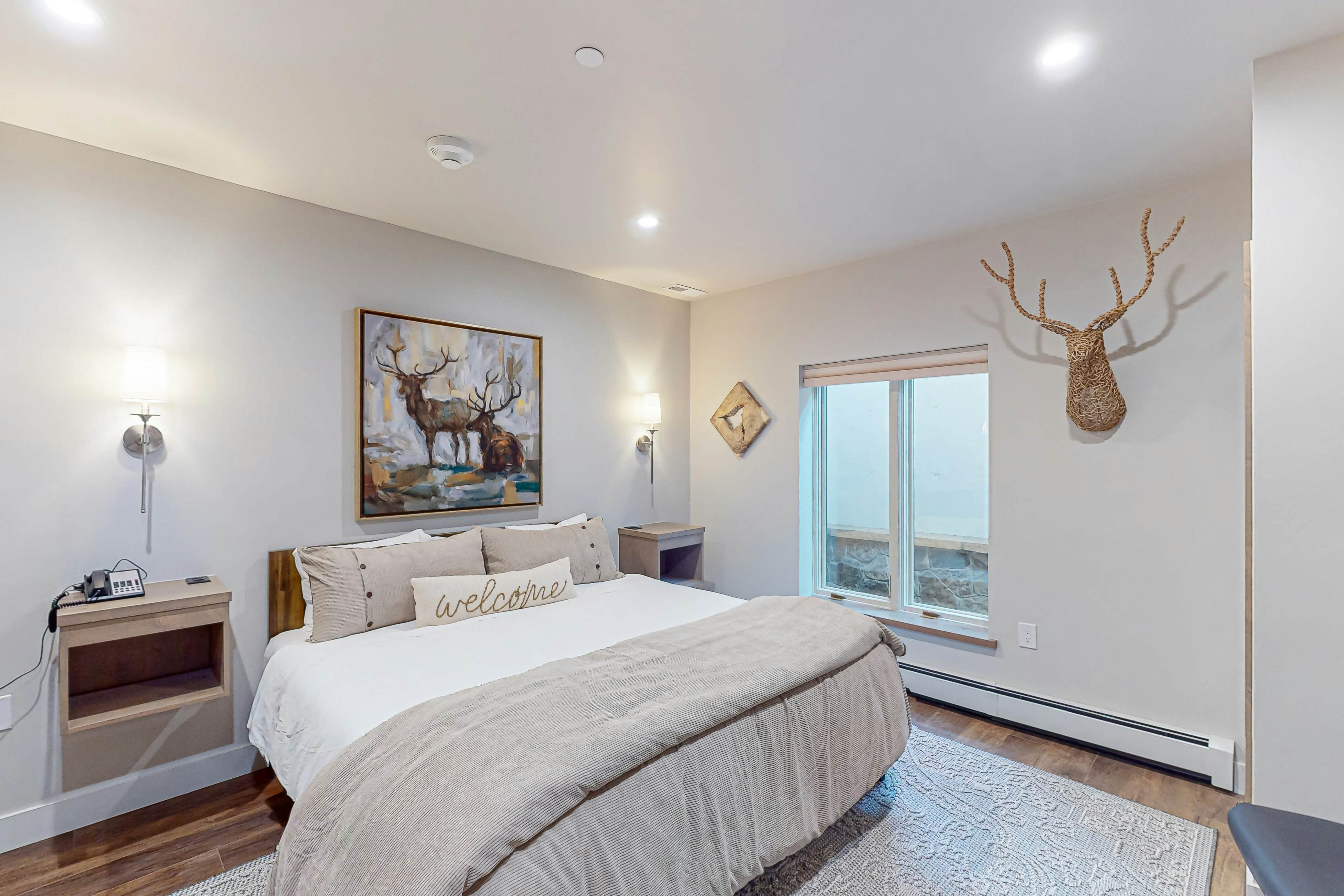 Lion Square Lodge South 261