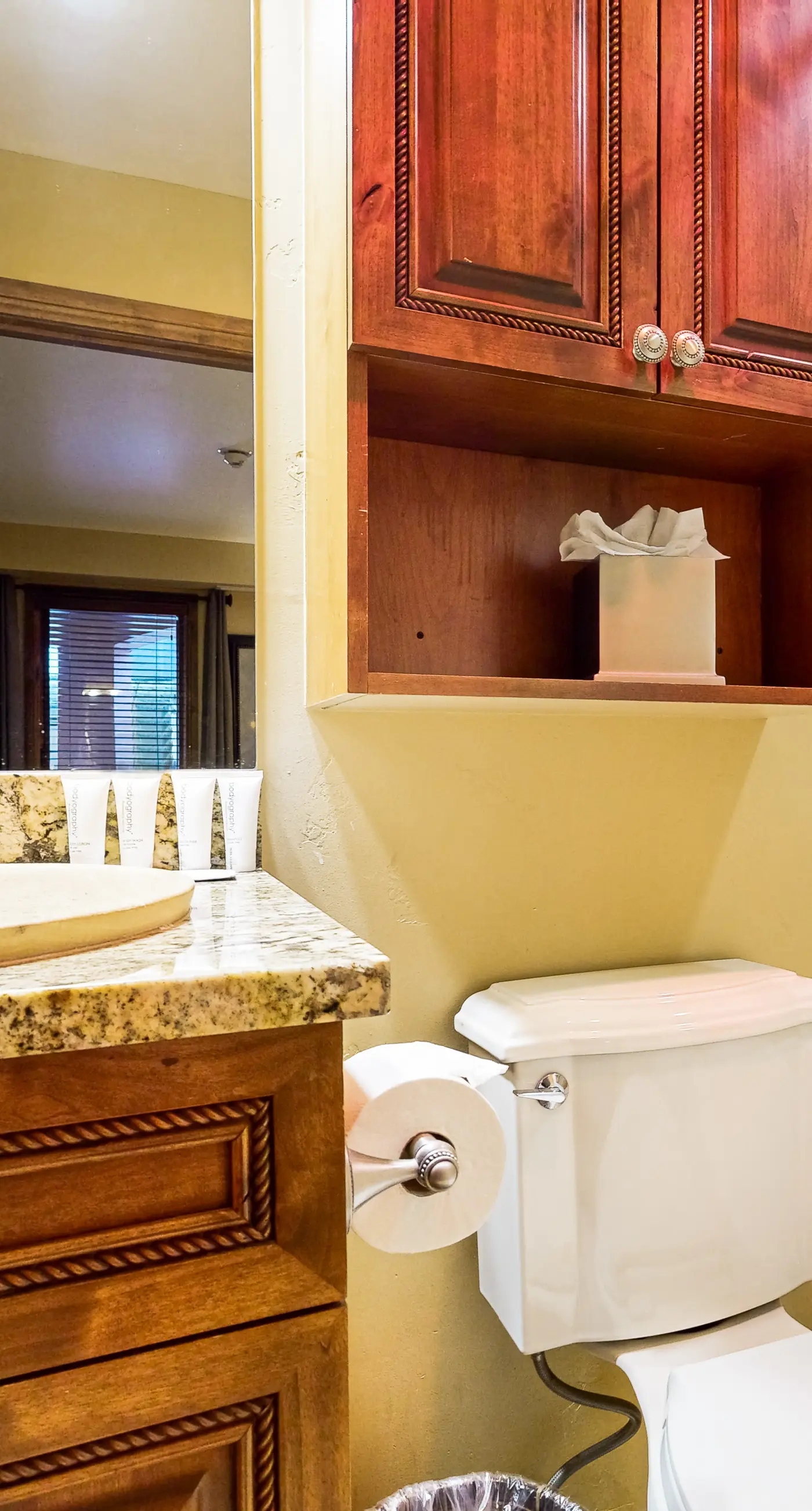 Lion Square Lodge North 190