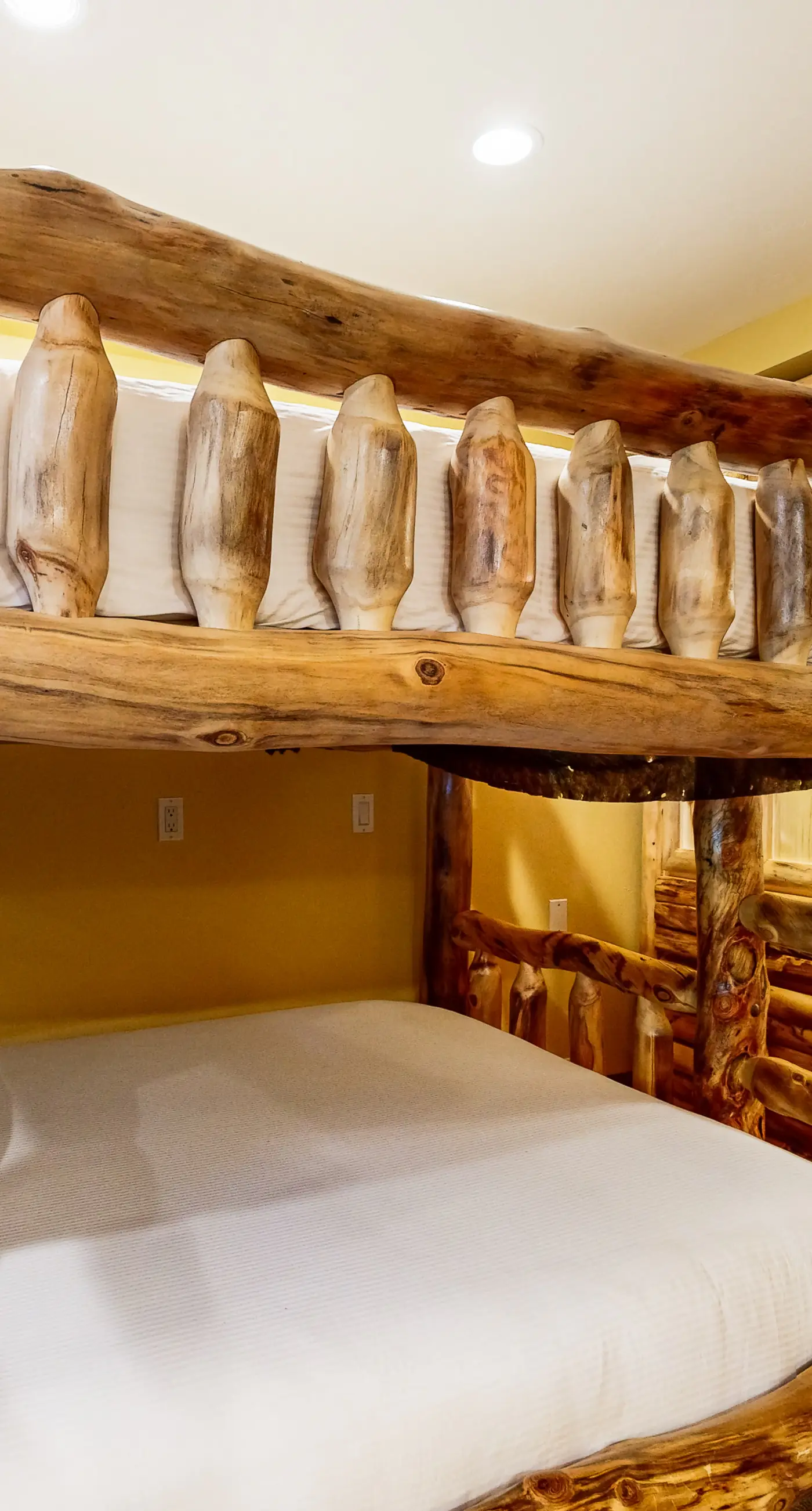 Lion Square Lodge North 190