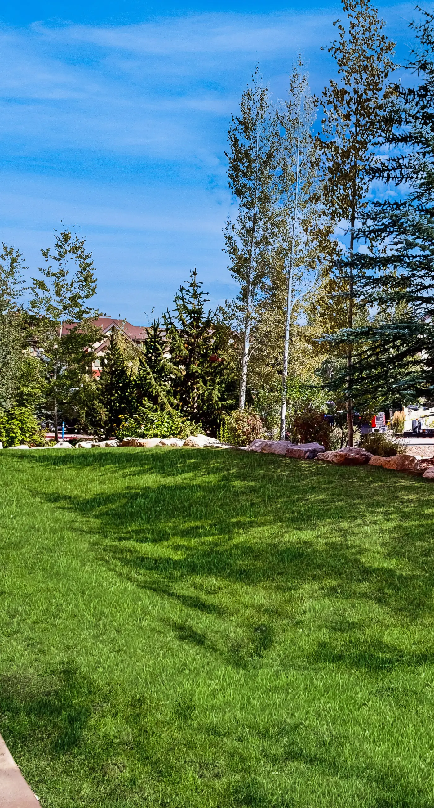 Lion Square Lodge North 190