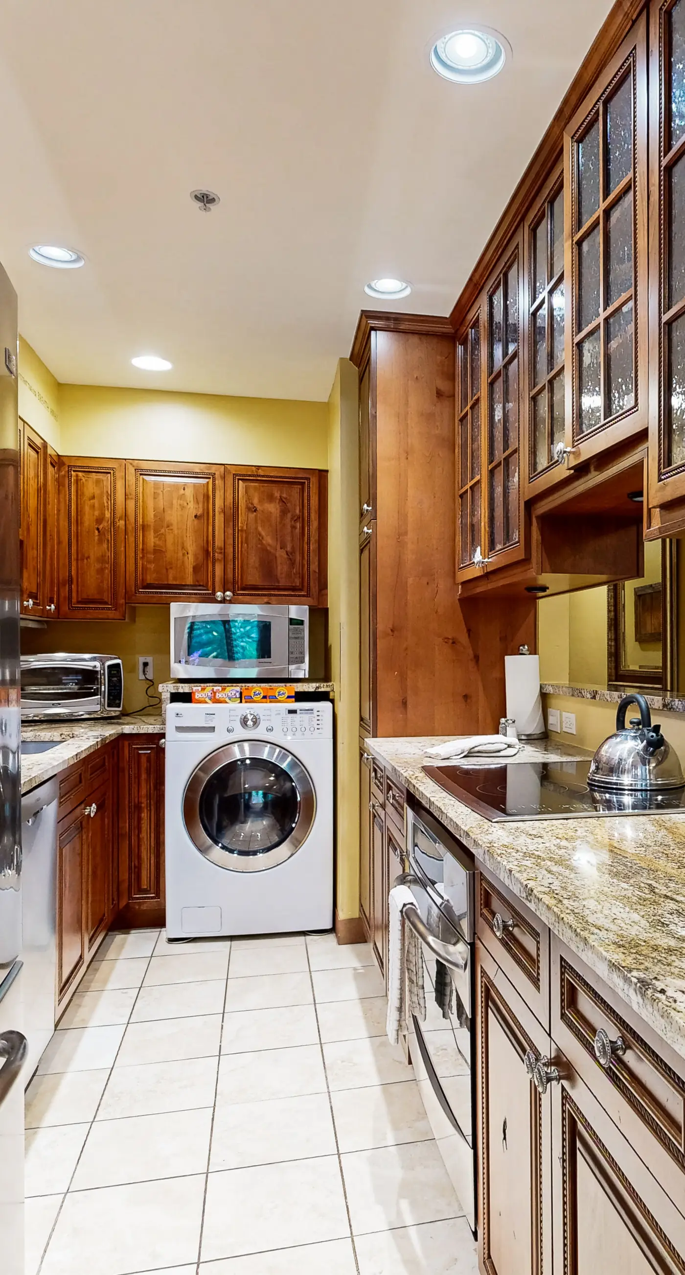 Lion Square Lodge North 190