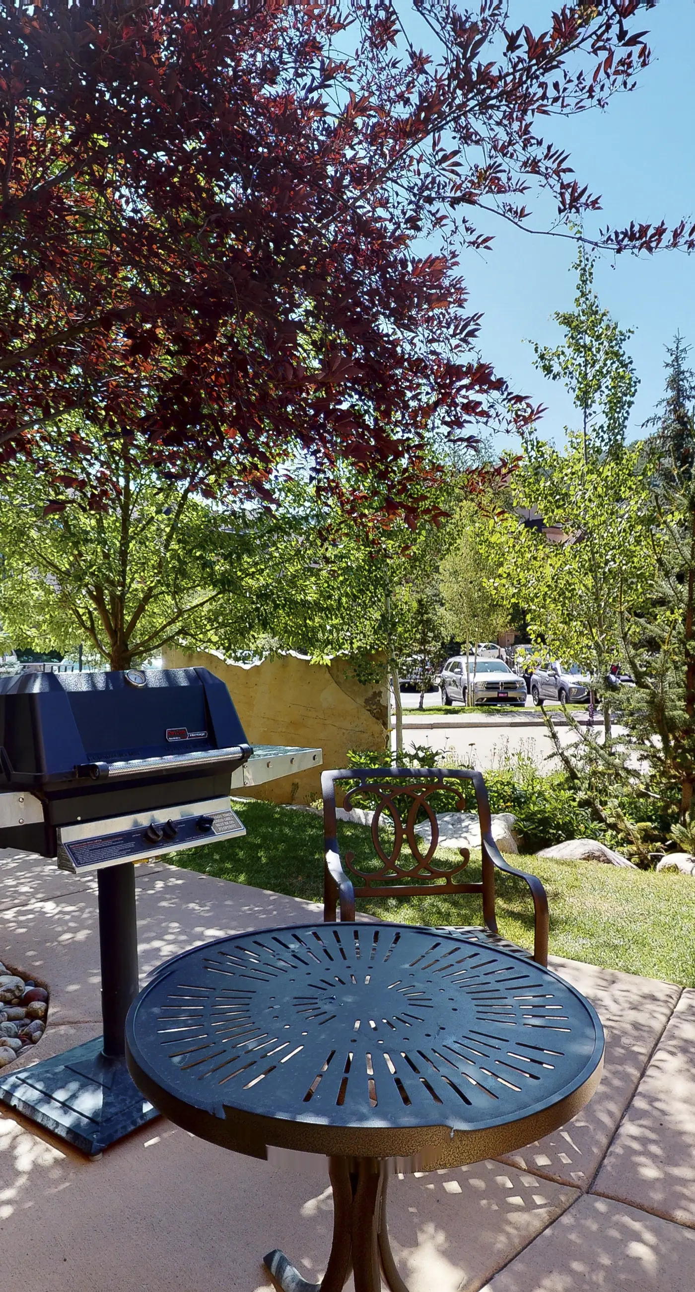 Lion Square Lodge North 190