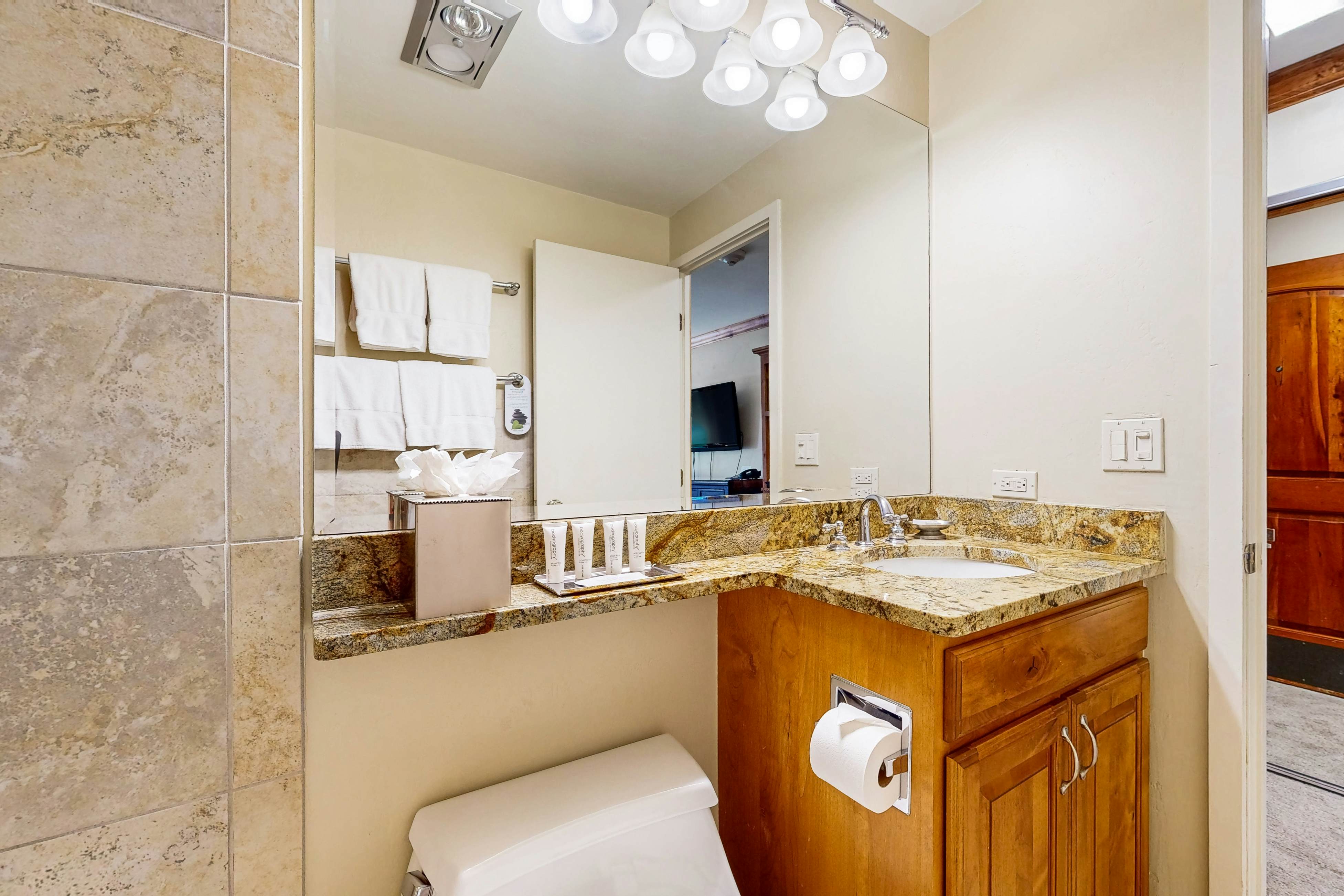 Lion Square Lodge South 168