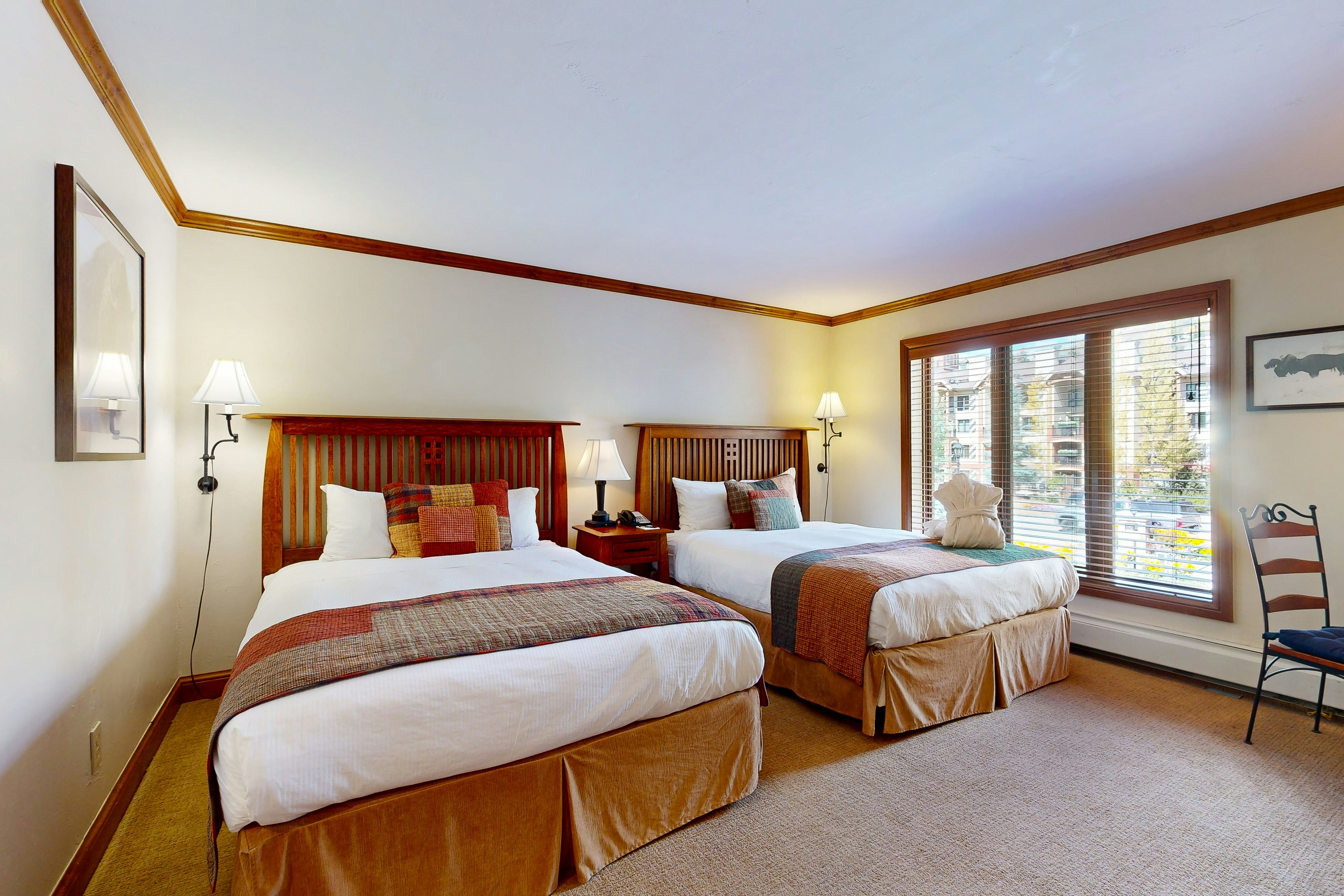 Lion Square Lodge South 473