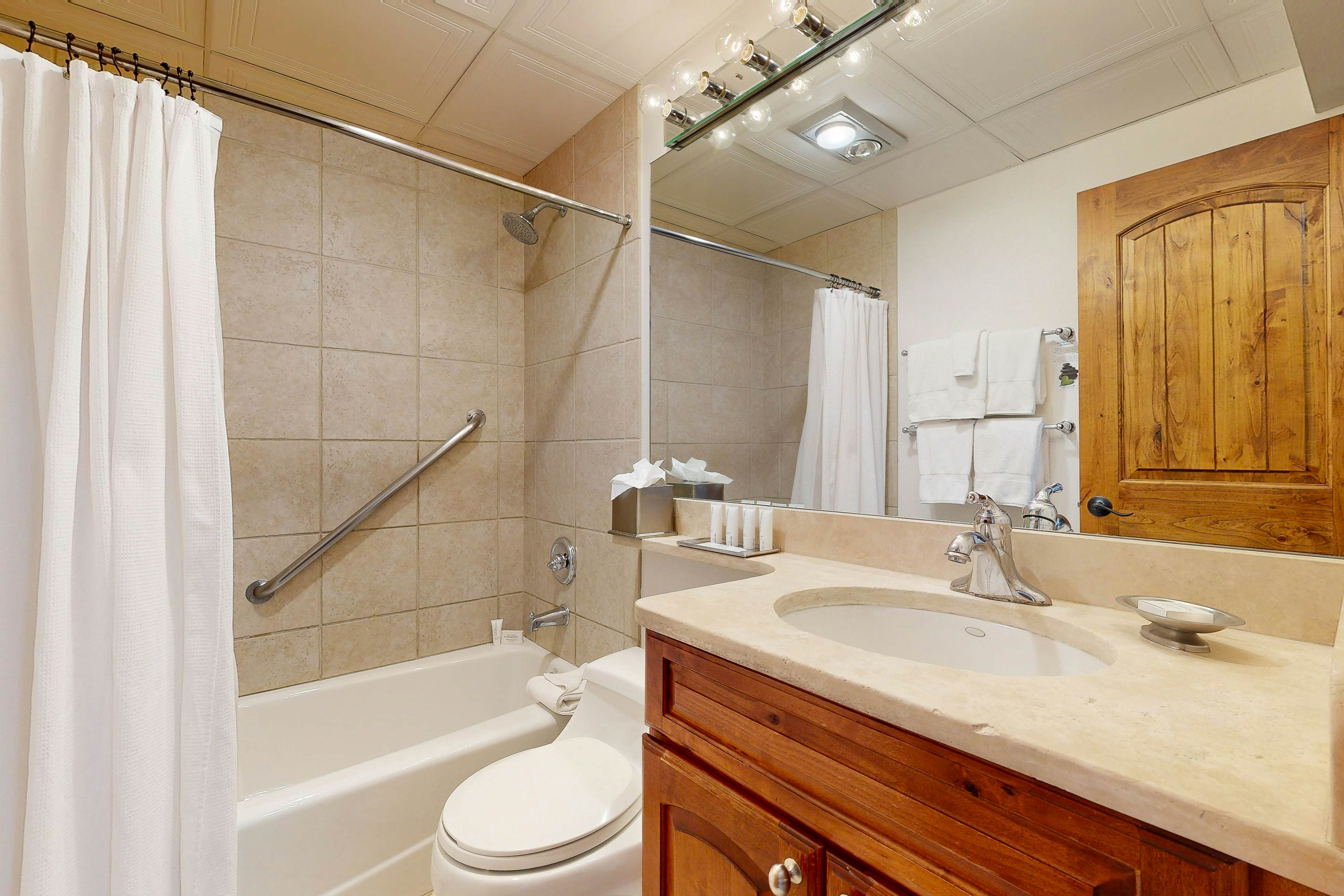 Lion Square Lodge South 478