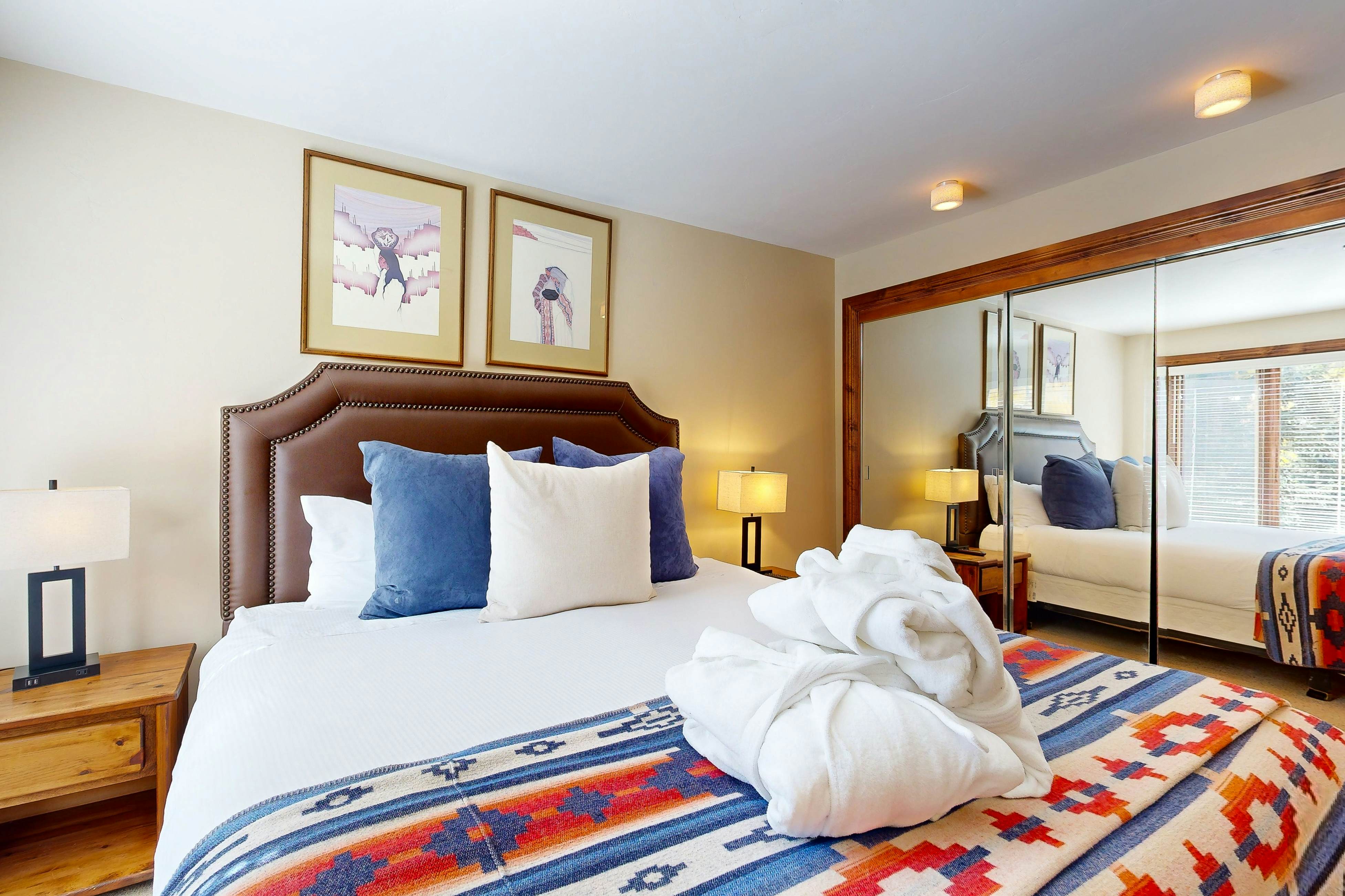 Lion Square Lodge South 562