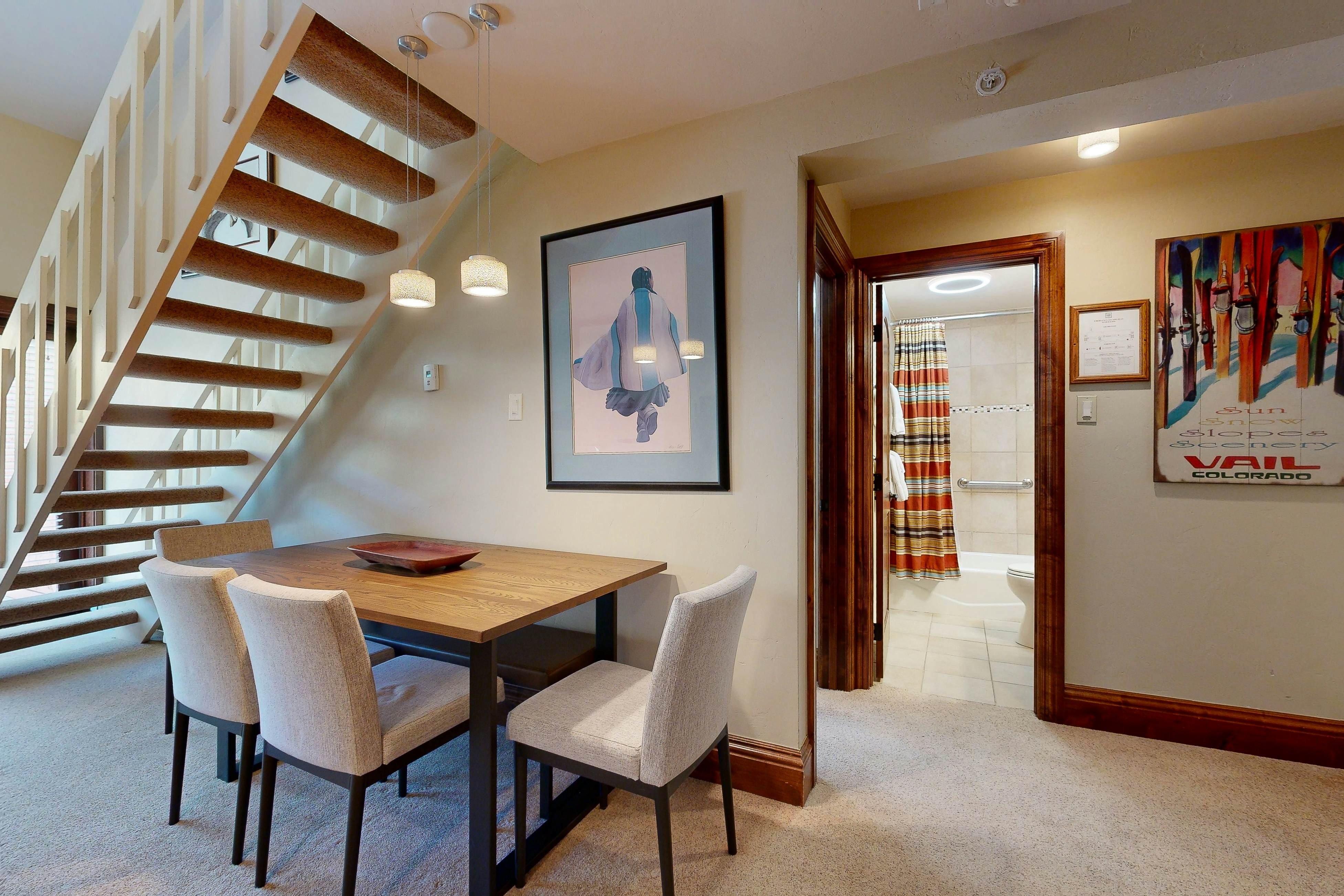 Lion Square Lodge South 562