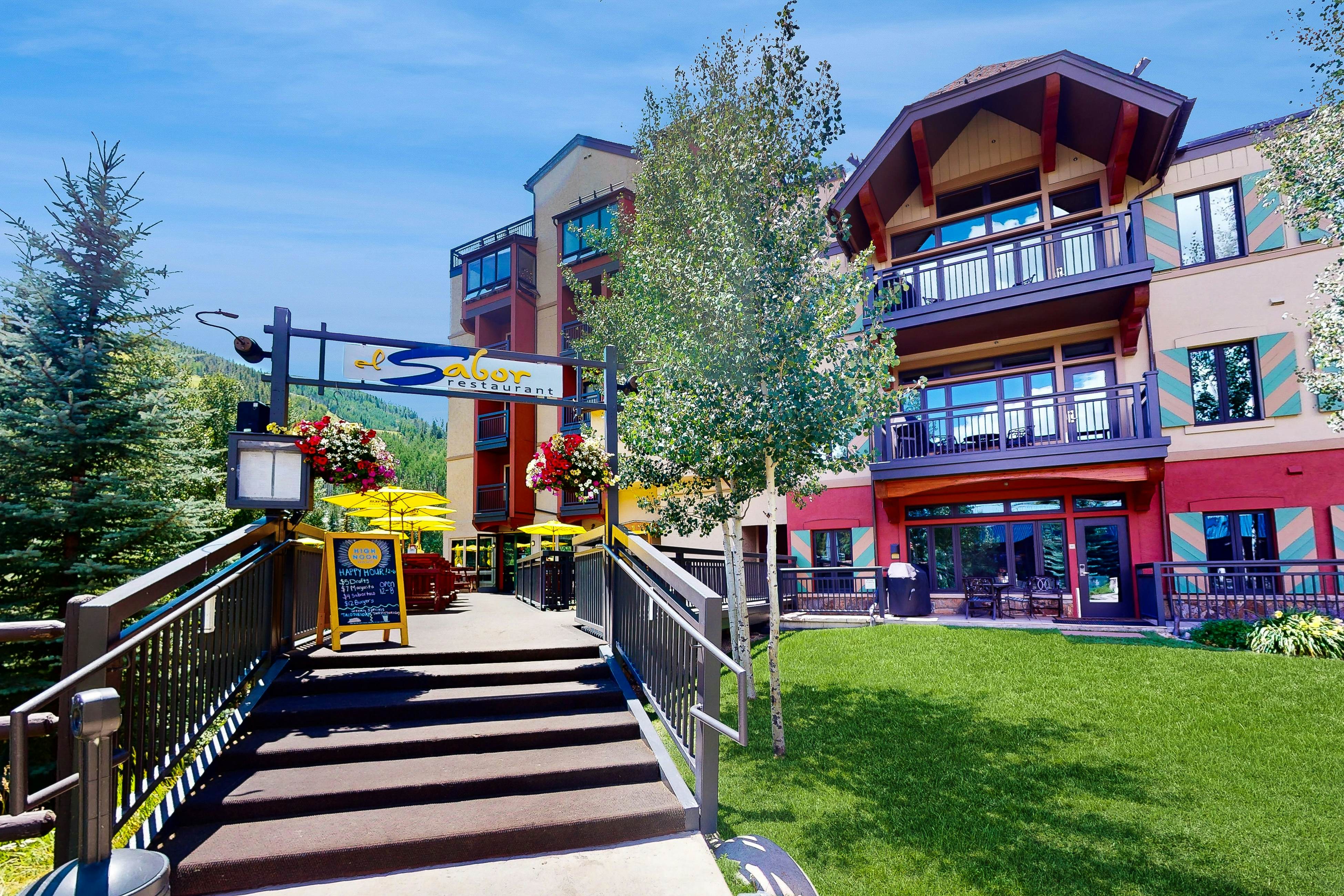 Lion Square Lodge South 174