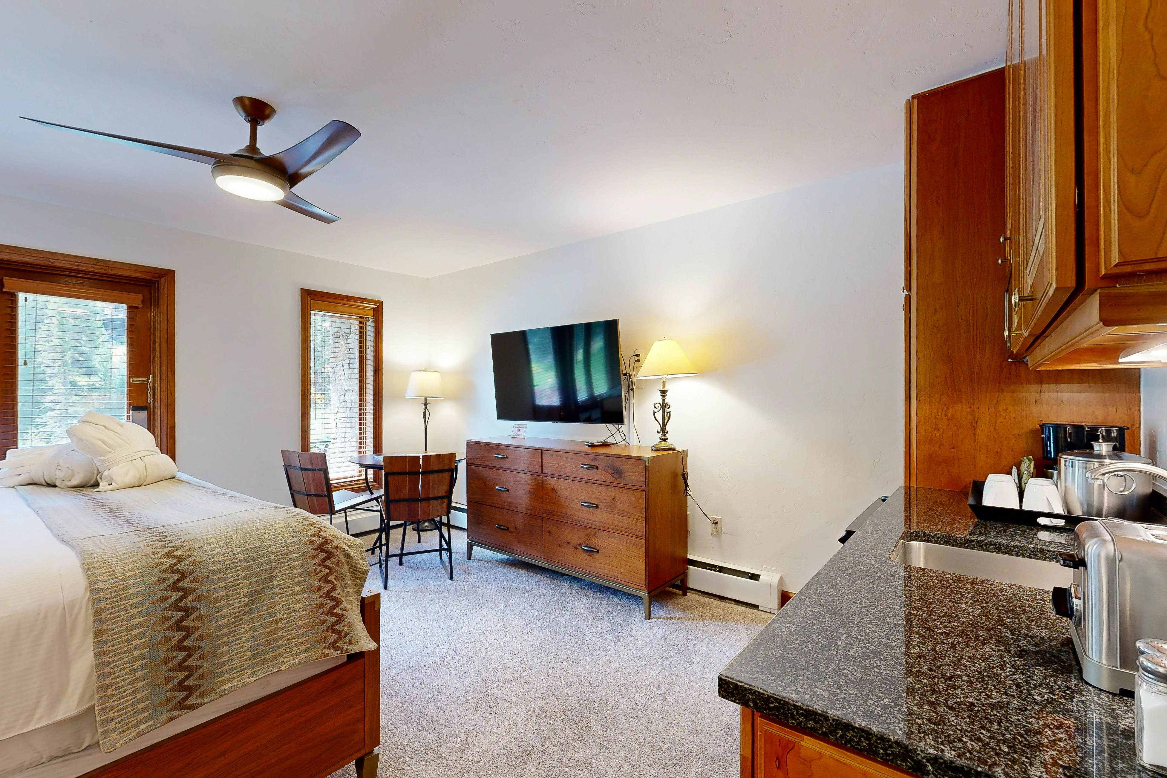 Lion Square Lodge South 176