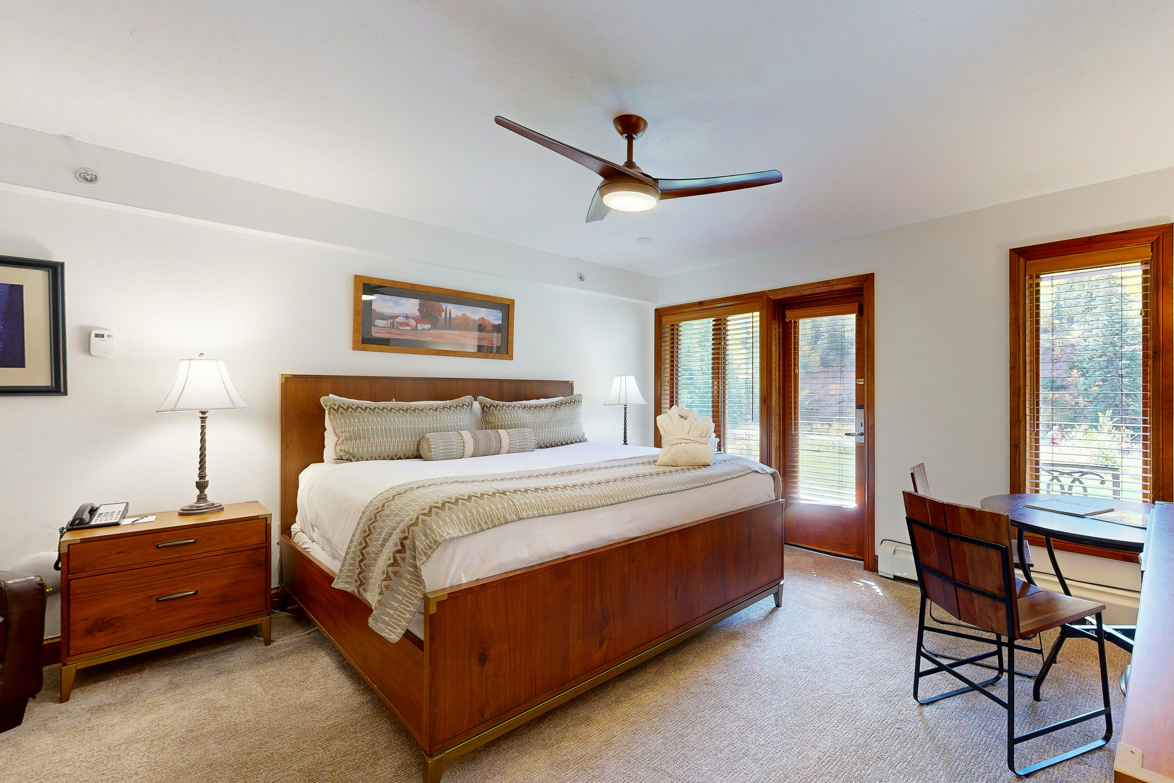 Lion Square Lodge South 176