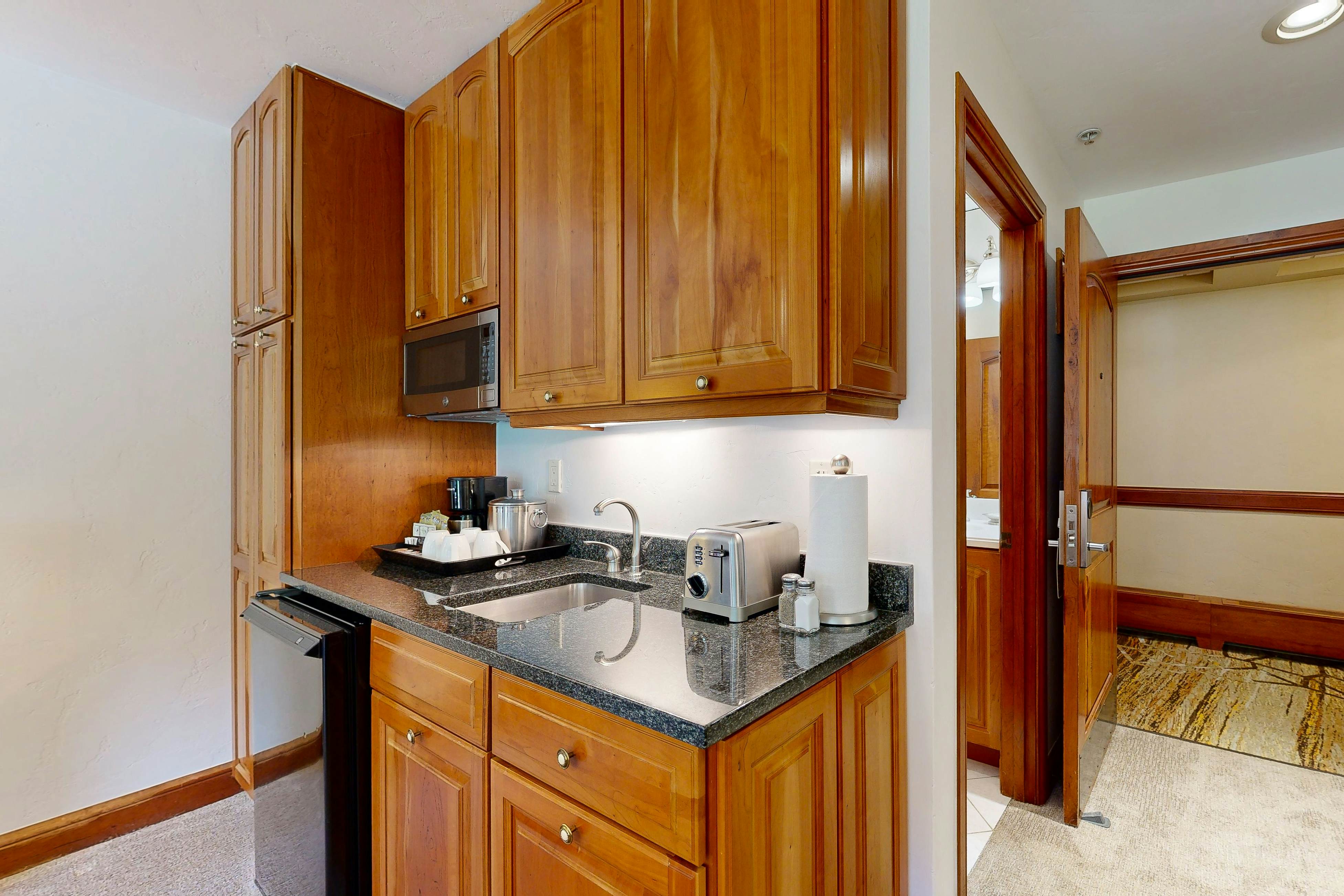 Lion Square Lodge South 176